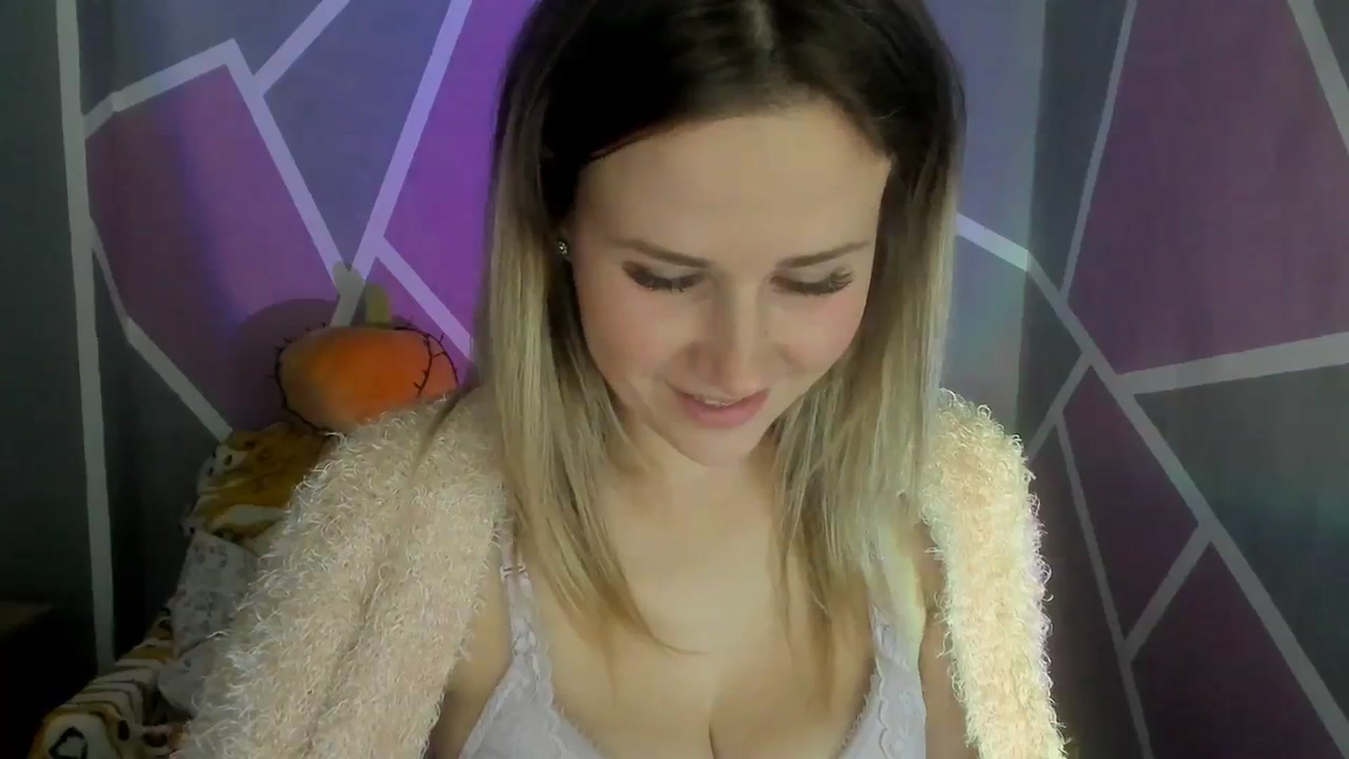 Gallery image thumbnail from Sexy_Ukr's myfreecams stream on, 11/10/2023, 17:51 image 19 of 20