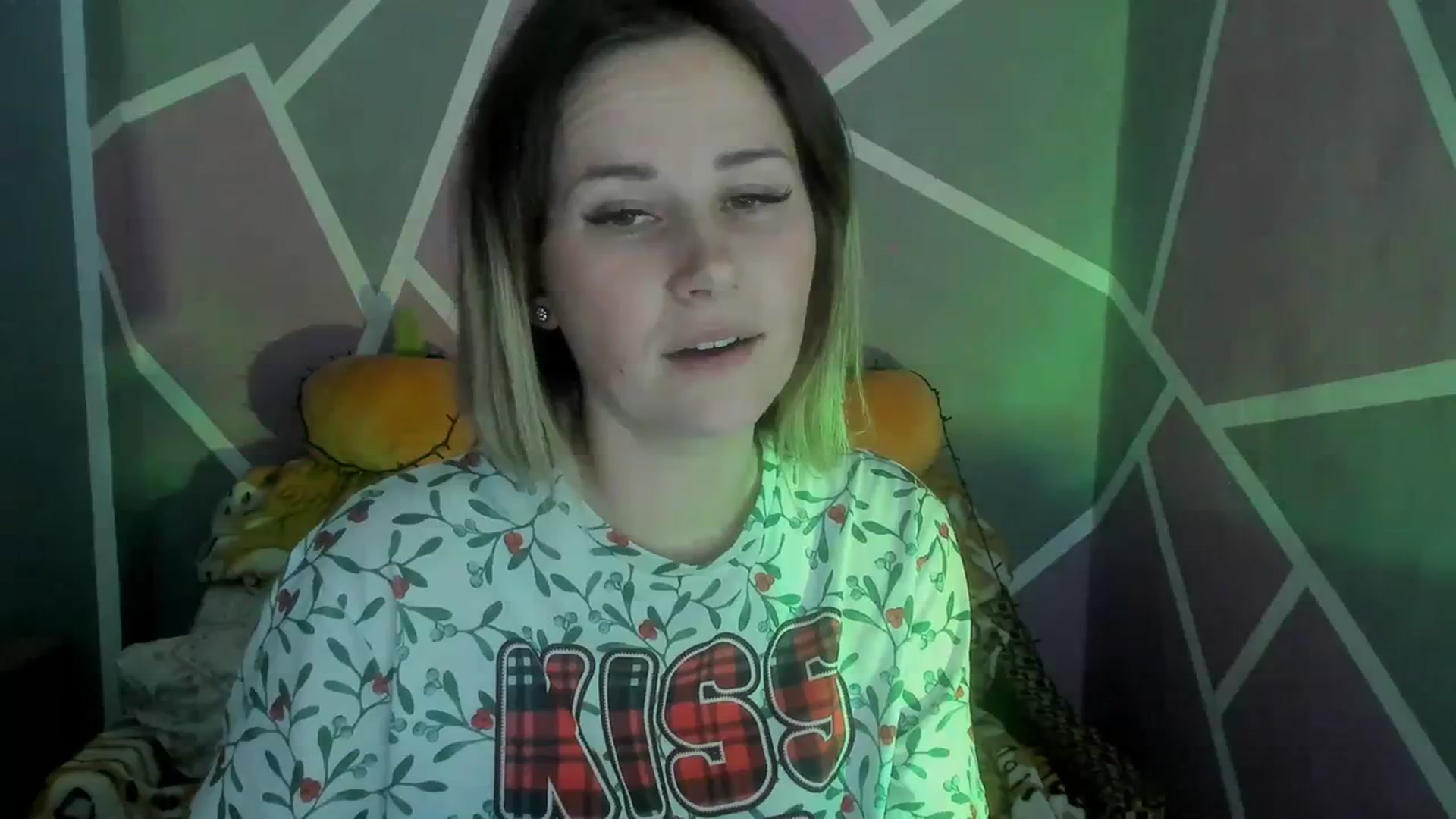 Gallery image thumbnail from Sexy_Ukr's myfreecams stream on, 11/11/2023, 17:01 image 14 of 20