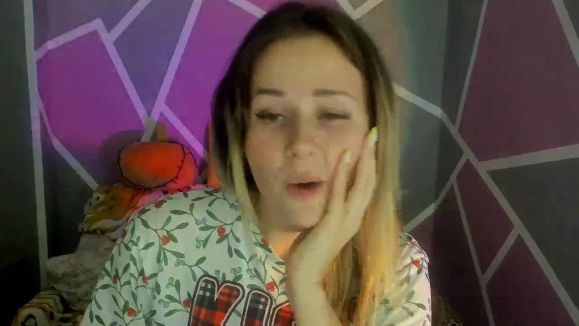 Gallery image thumbnail from Sexy_Ukr's myfreecams stream on, 11/11/2023, 18:05 image 8 of 20
