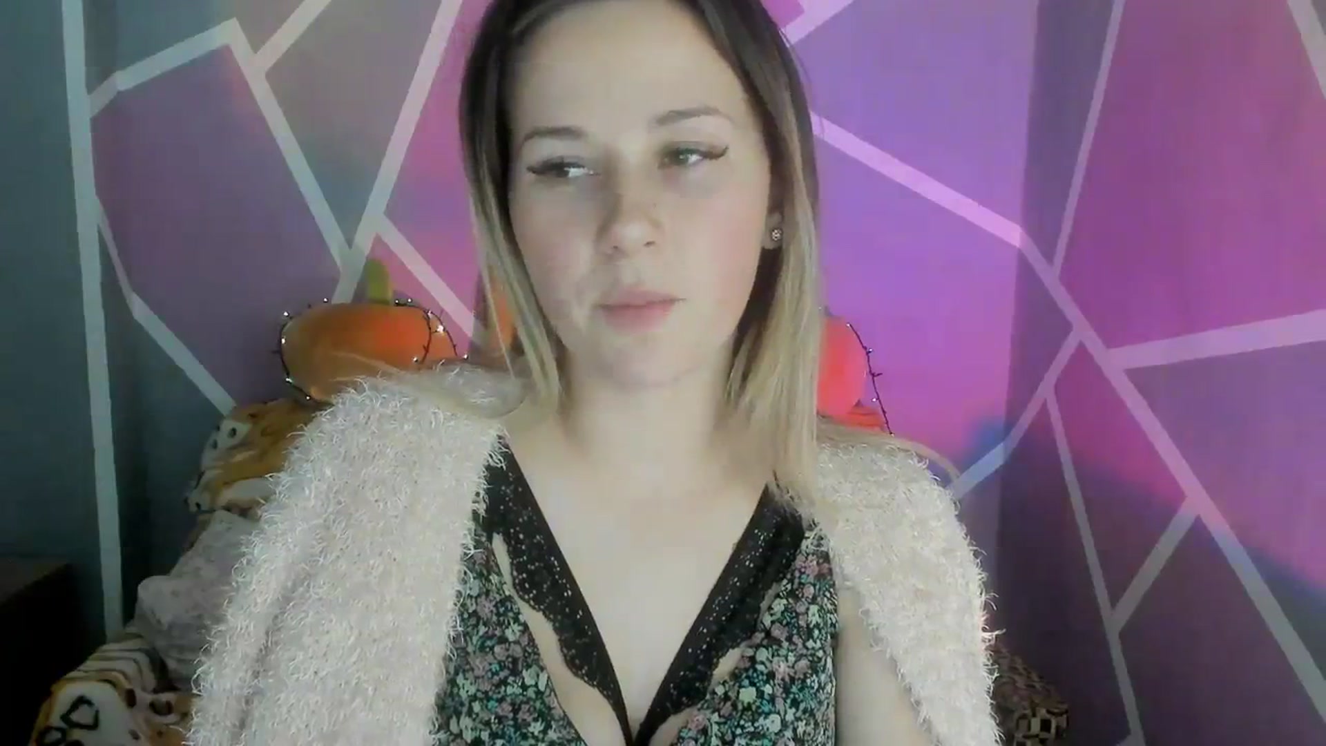 Gallery image thumbnail from Sexy_Ukr's myfreecams stream on, 11/16/2023, 20:12 image 7 of 20