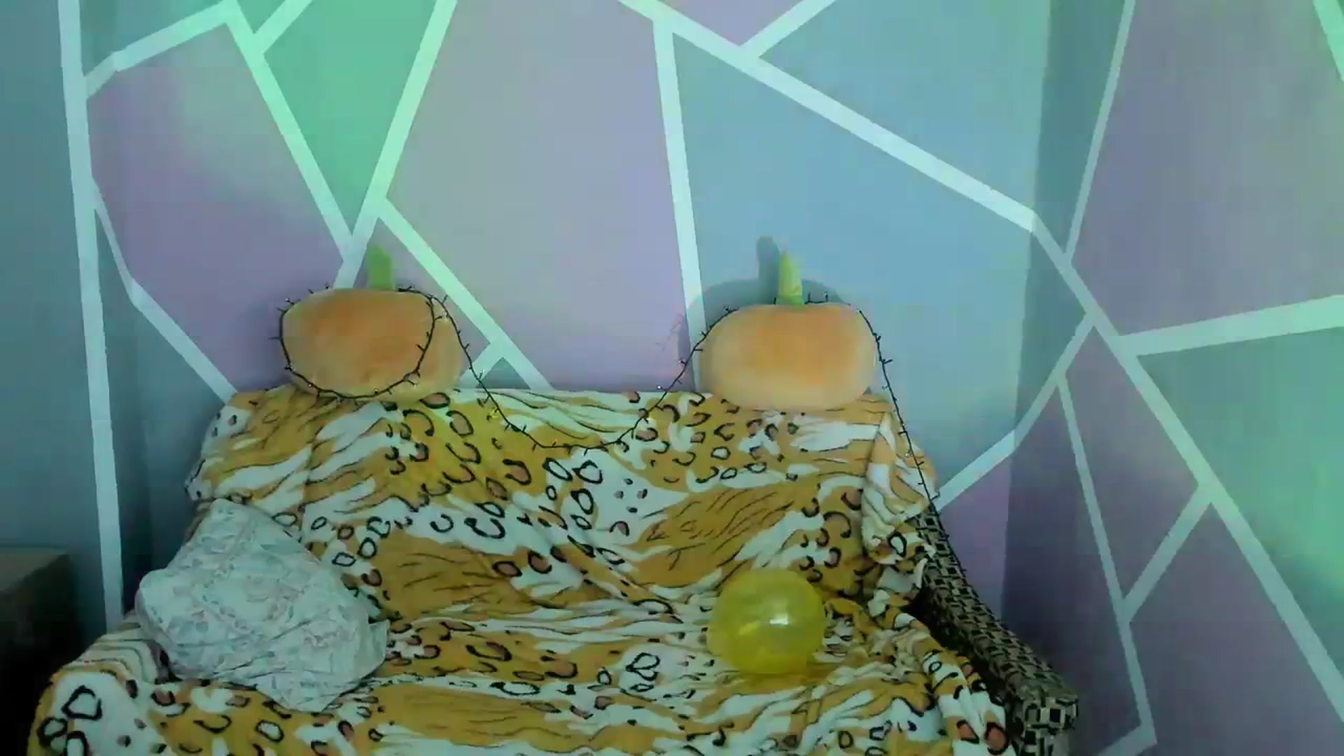 Gallery image thumbnail from Sexy_Ukr's myfreecams stream on, 11/17/2023, 18:45 image 7 of 20