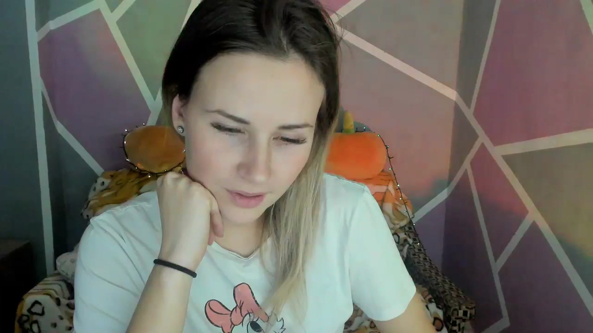 Gallery image thumbnail from Sexy_Ukr's myfreecams stream on, 11/18/2023, 21:28 image 5 of 20