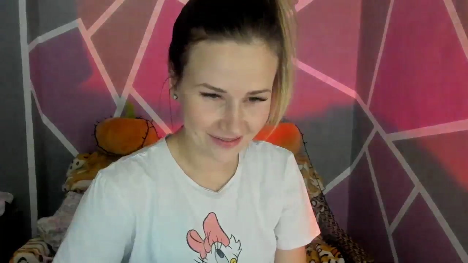 Gallery image thumbnail from Sexy_Ukr's myfreecams stream on, 11/20/2023, 17:49 image 13 of 20