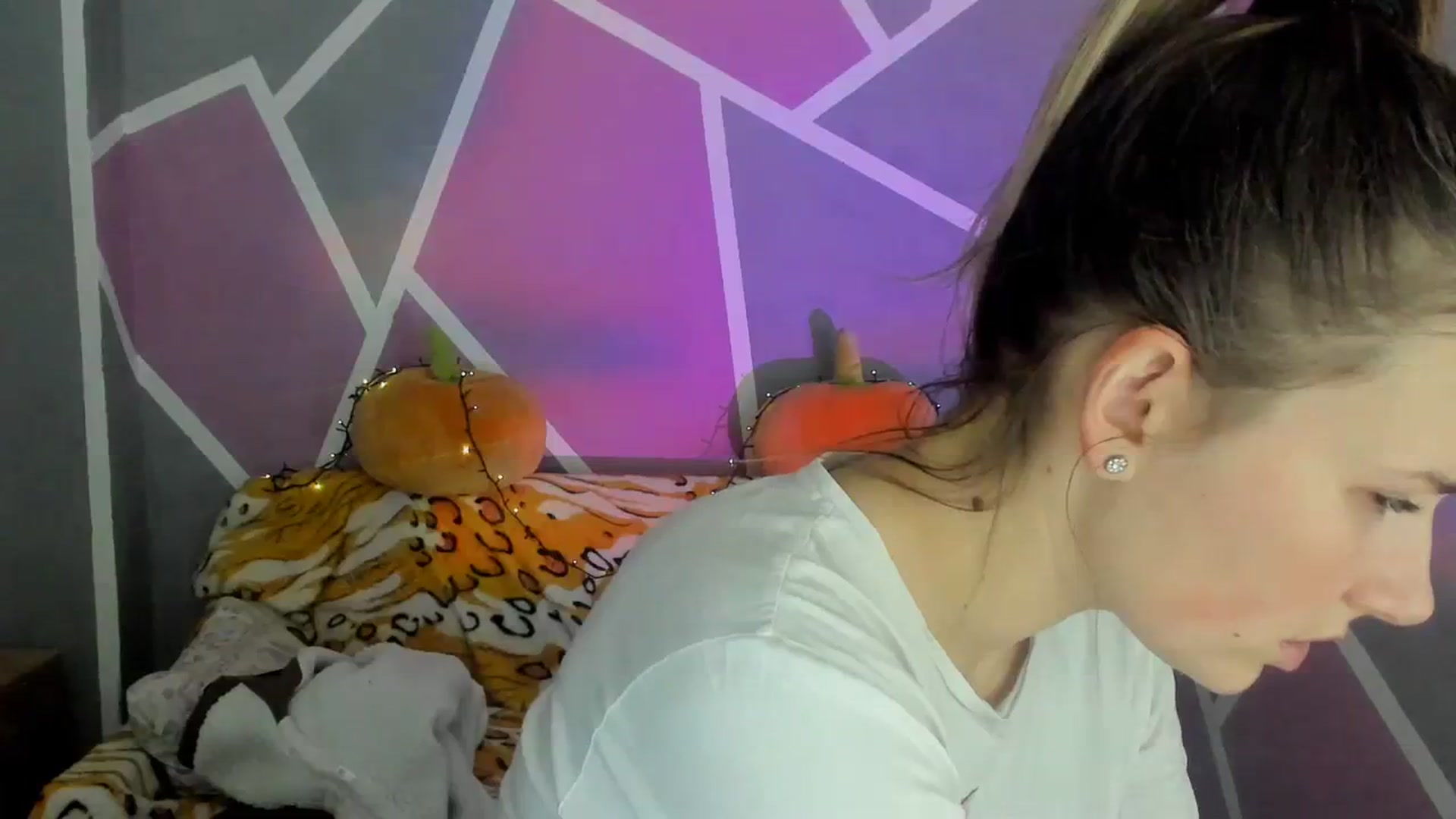 Gallery image thumbnail from Sexy_Ukr's myfreecams stream on, 11/20/2023, 19:55 image 2 of 20