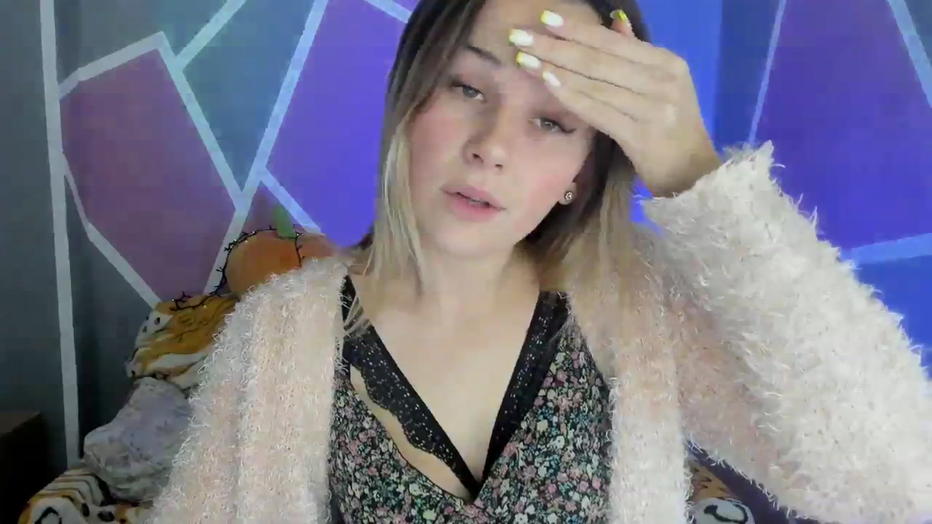 Gallery image thumbnail from Sexy_Ukr's myfreecams stream on, 11/22/2023, 16:34 image 10 of 20