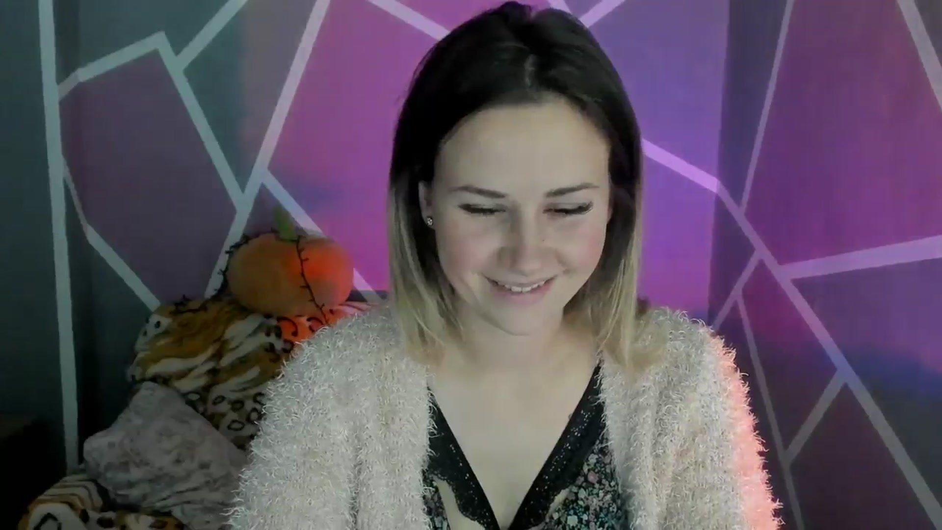 Gallery image thumbnail from Sexy_Ukr's myfreecams stream on, 11/22/2023, 16:34 image 12 of 20