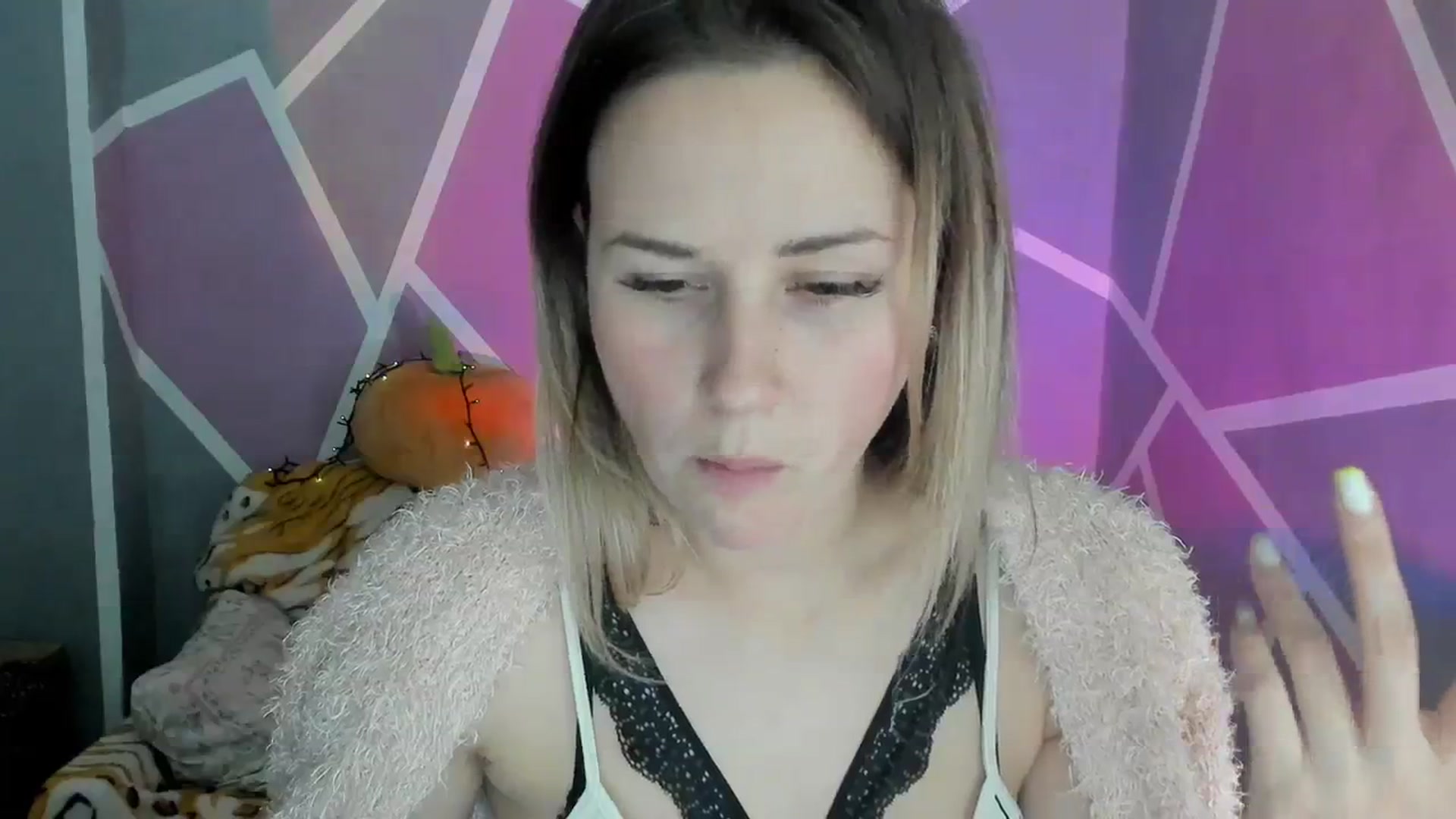 Gallery image thumbnail from Sexy_Ukr's myfreecams stream on, 11/22/2023, 16:59 image 5 of 20