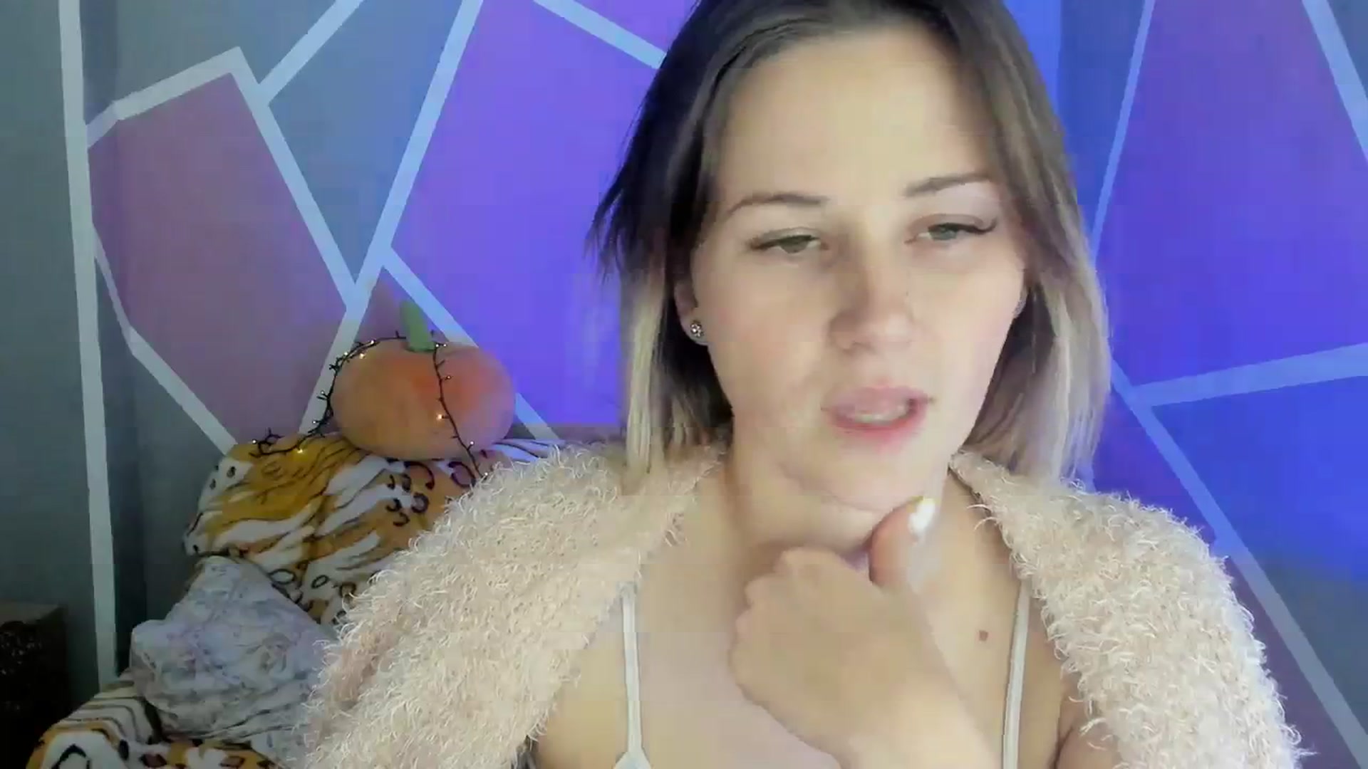 Gallery image thumbnail from Sexy_Ukr's myfreecams stream on, 11/22/2023, 19:02 image 9 of 20