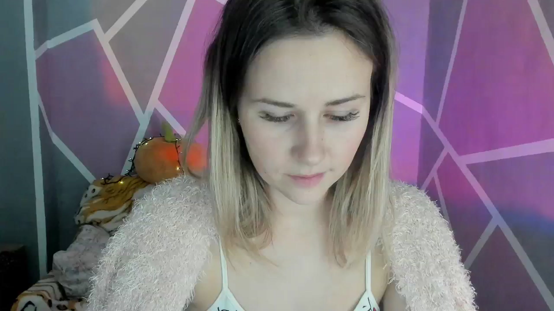 Gallery image thumbnail from Sexy_Ukr's myfreecams stream on, 11/22/2023, 19:02 image 4 of 20