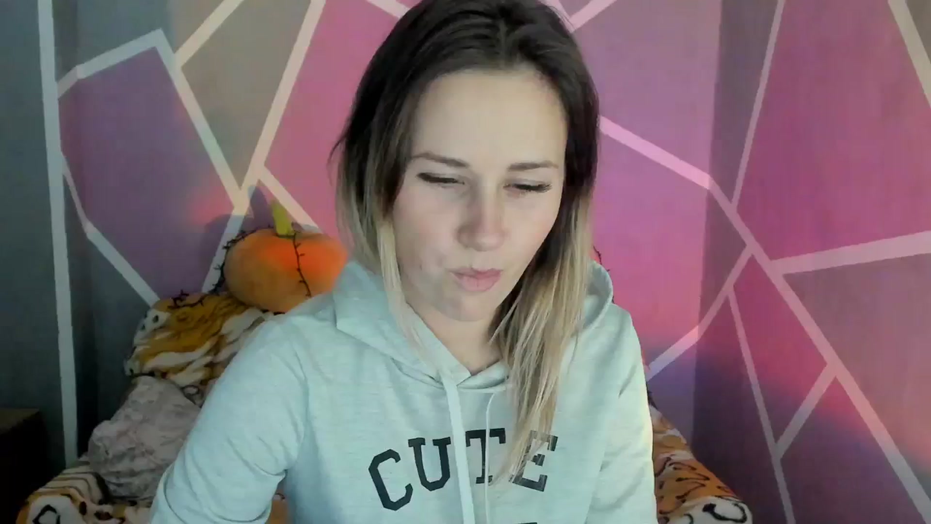 Gallery image thumbnail from Sexy_Ukr's myfreecams stream on, 11/23/2023, 16:21 image 18 of 20