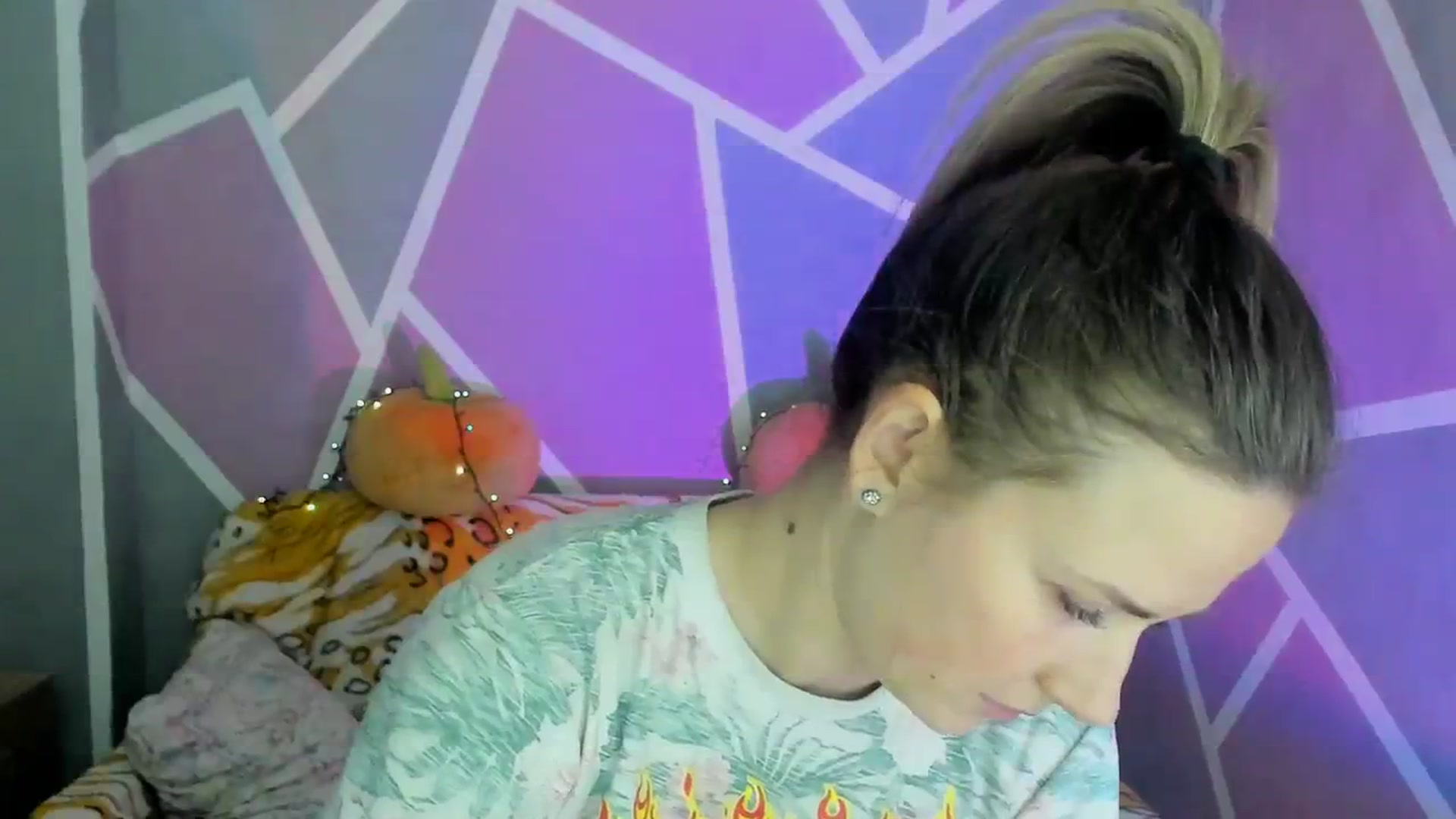 Gallery image thumbnail from Sexy_Ukr's myfreecams stream on, 11/24/2023, 19:07 image 9 of 20
