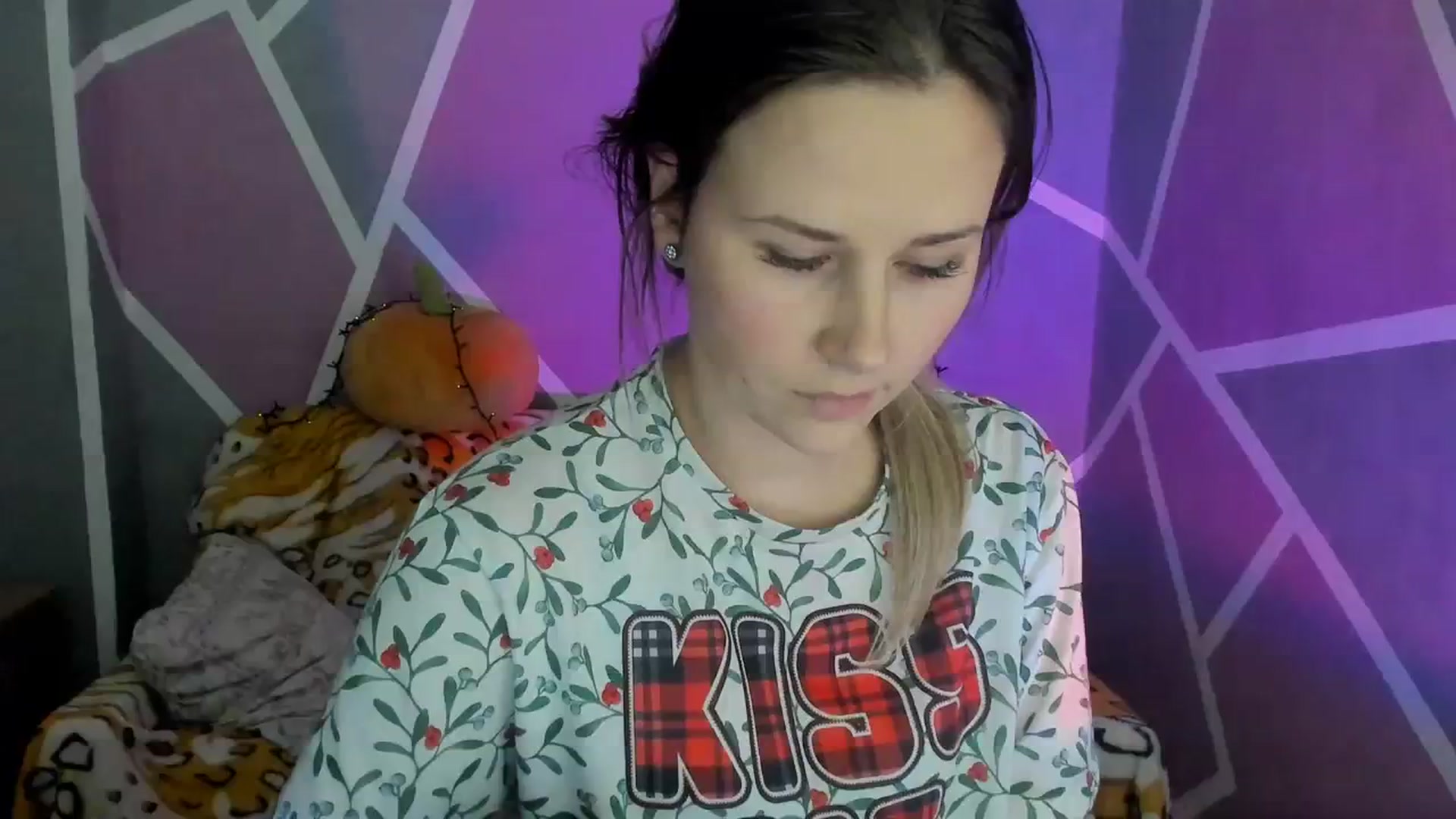Gallery image thumbnail from Sexy_Ukr's myfreecams stream on, 11/25/2023, 19:00 image 12 of 20