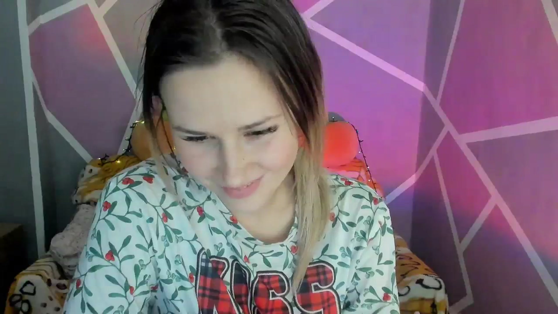 Gallery image thumbnail from Sexy_Ukr's myfreecams stream on, 11/25/2023, 19:00 image 4 of 20