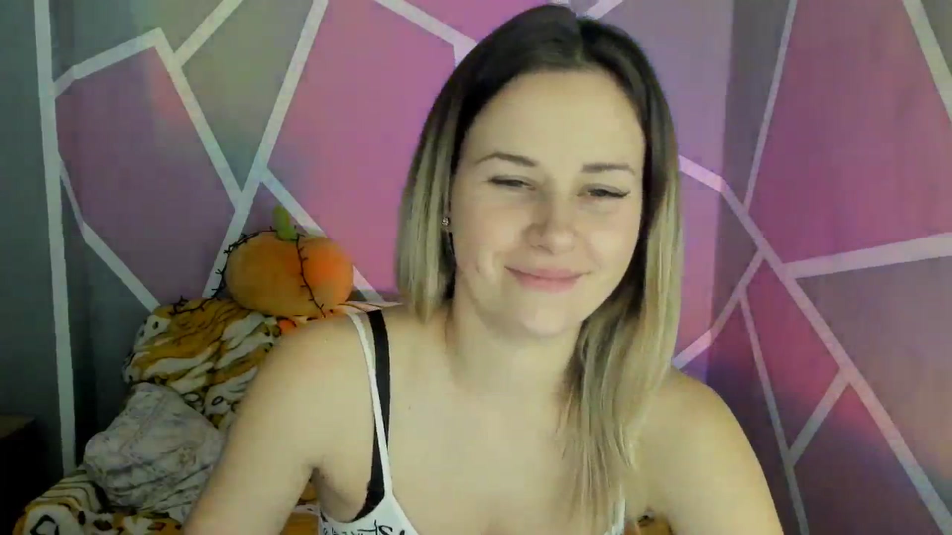 Gallery image thumbnail from Sexy_Ukr's myfreecams stream on, 11/26/2023, 18:31 image 3 of 20