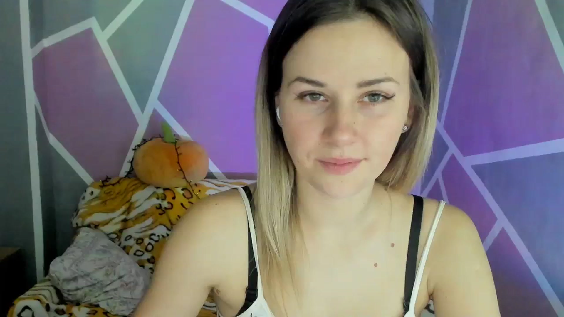 Gallery image thumbnail from Sexy_Ukr's myfreecams stream on, 11/26/2023, 18:31 image 15 of 20