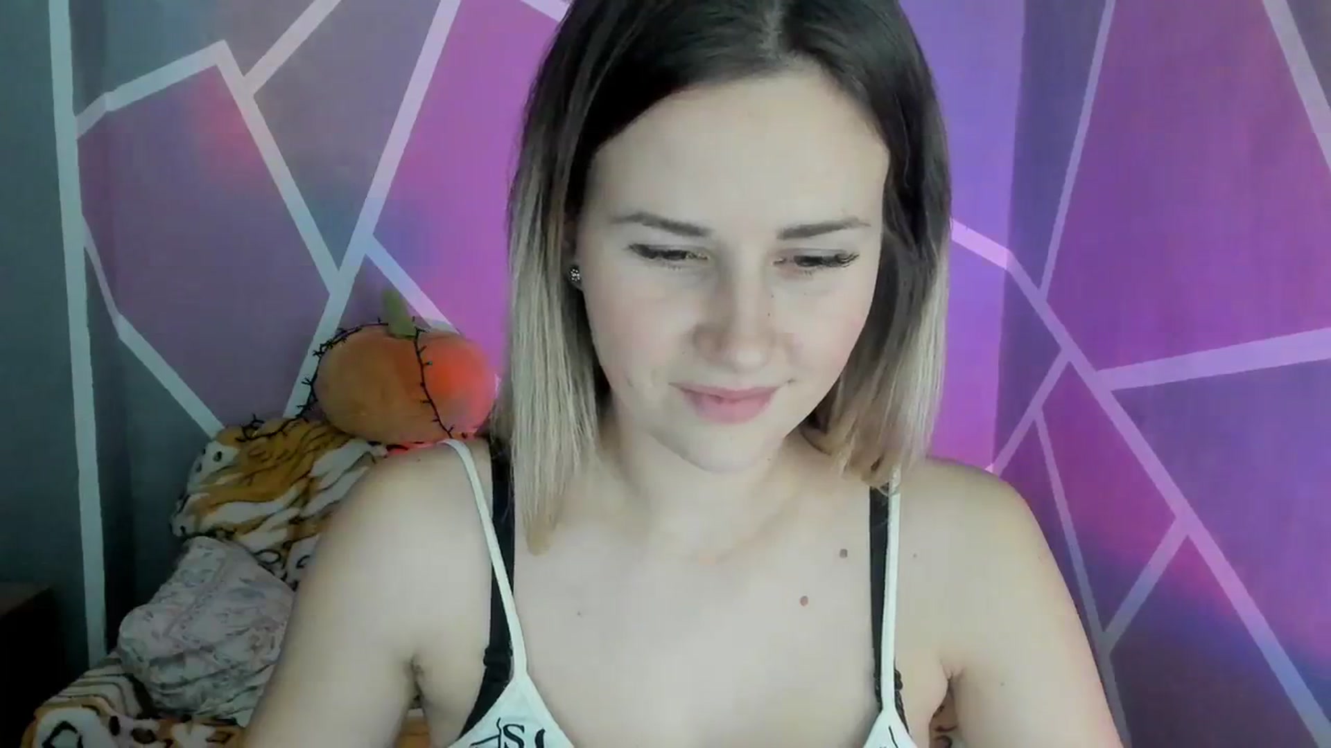 Gallery image thumbnail from Sexy_Ukr's myfreecams stream on, 11/26/2023, 19:02 image 19 of 20