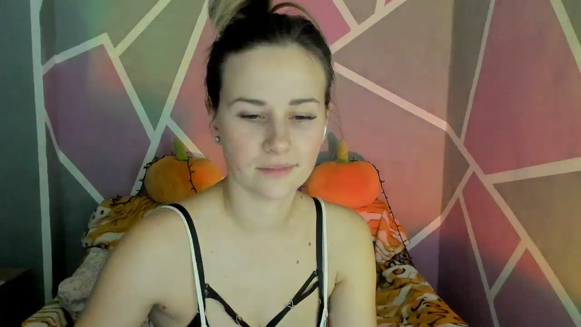 Gallery image thumbnail from Sexy_Ukr's myfreecams stream on, 11/28/2023, 19:05 image 18 of 20