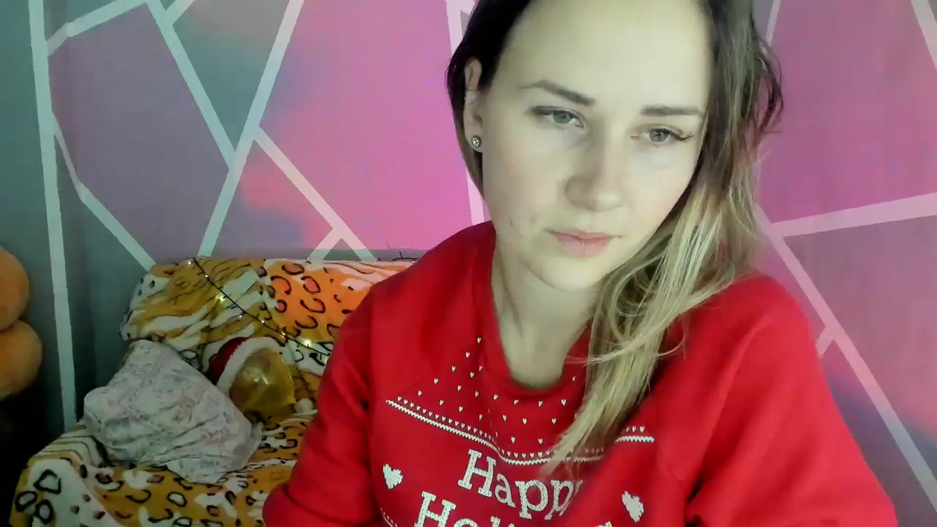 Gallery image thumbnail from Sexy_Ukr's myfreecams stream on, 12/01/2023, 18:51 image 12 of 20