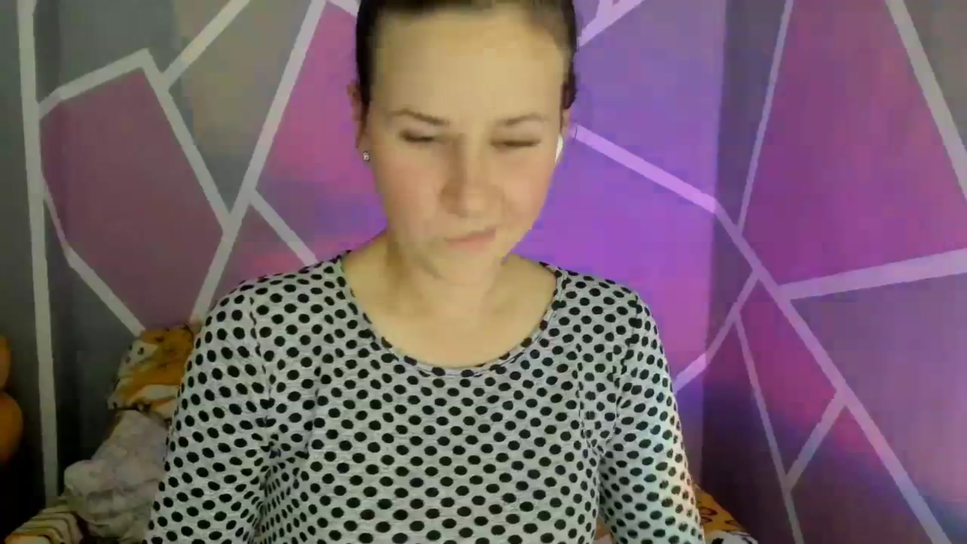 Gallery image thumbnail from Sexy_Ukr's myfreecams stream on, 12/03/2023, 18:42 image 9 of 20