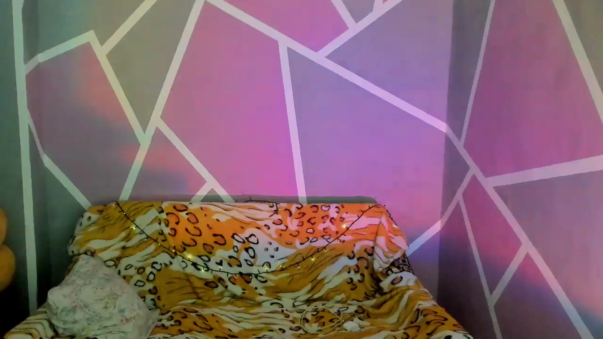 Gallery image thumbnail from Sexy_Ukr's myfreecams stream on, 12/05/2023, 19:52 image 3 of 20