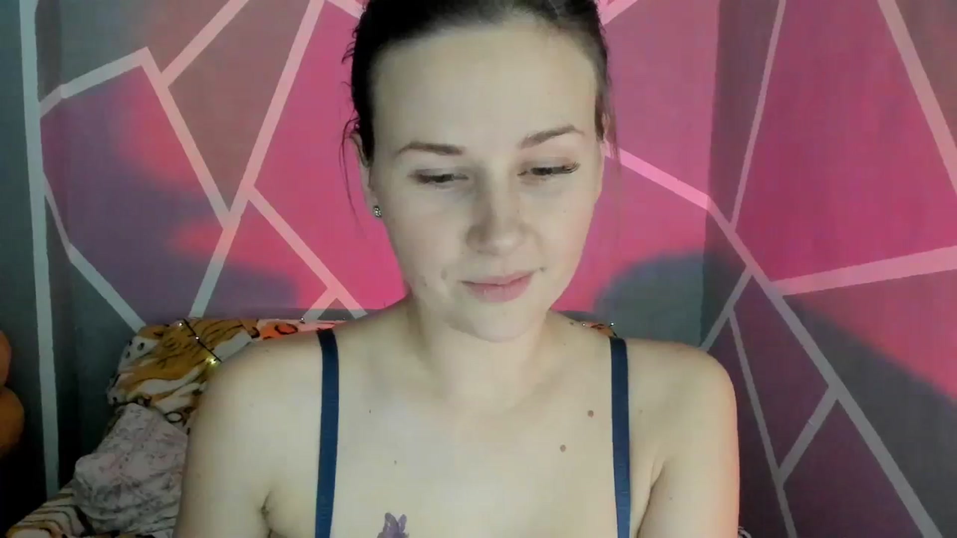 Gallery image thumbnail from Sexy_Ukr's myfreecams stream on, 12/05/2023, 20:41 image 3 of 20