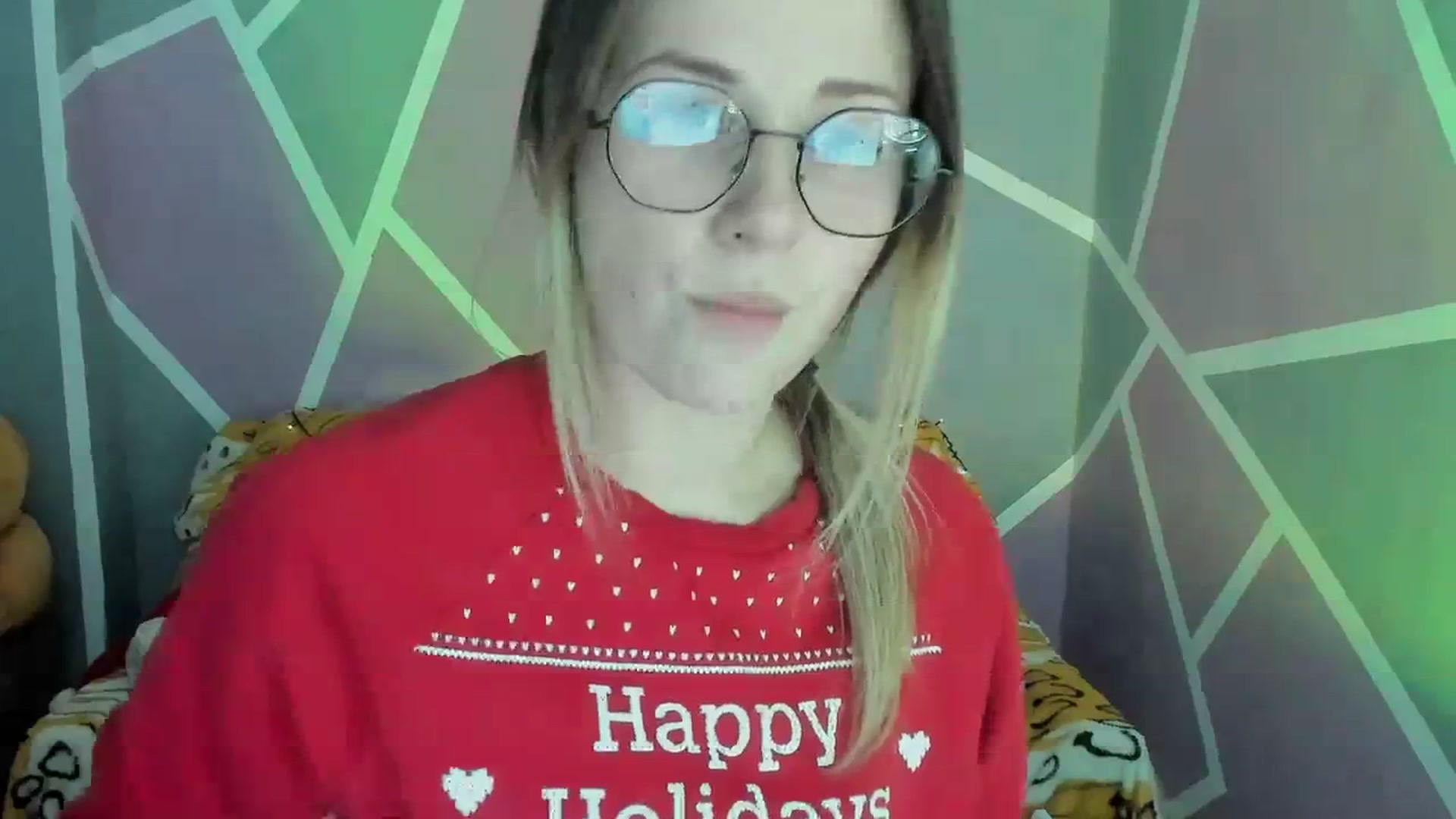 Gallery image thumbnail from Sexy_Ukr's myfreecams stream on, 12/06/2023, 21:26 image 13 of 20
