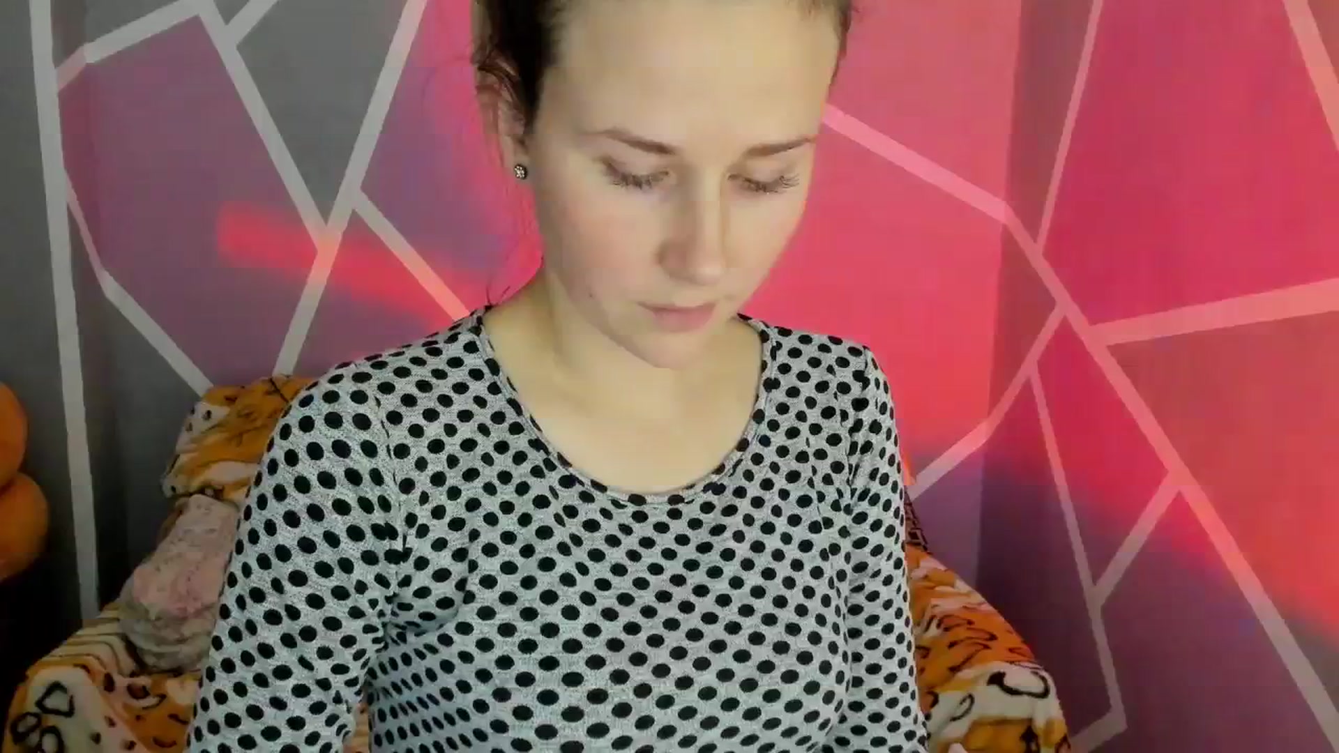 Gallery image thumbnail from Sexy_Ukr's myfreecams stream on, 12/07/2023, 17:20 image 3 of 20