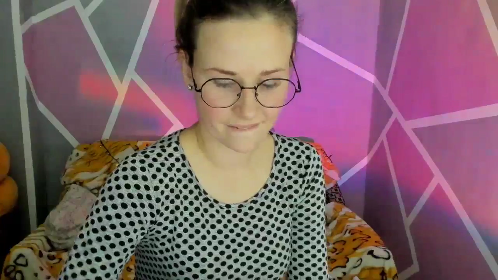 Gallery image thumbnail from Sexy_Ukr's myfreecams stream on, 12/07/2023, 17:20 image 19 of 20