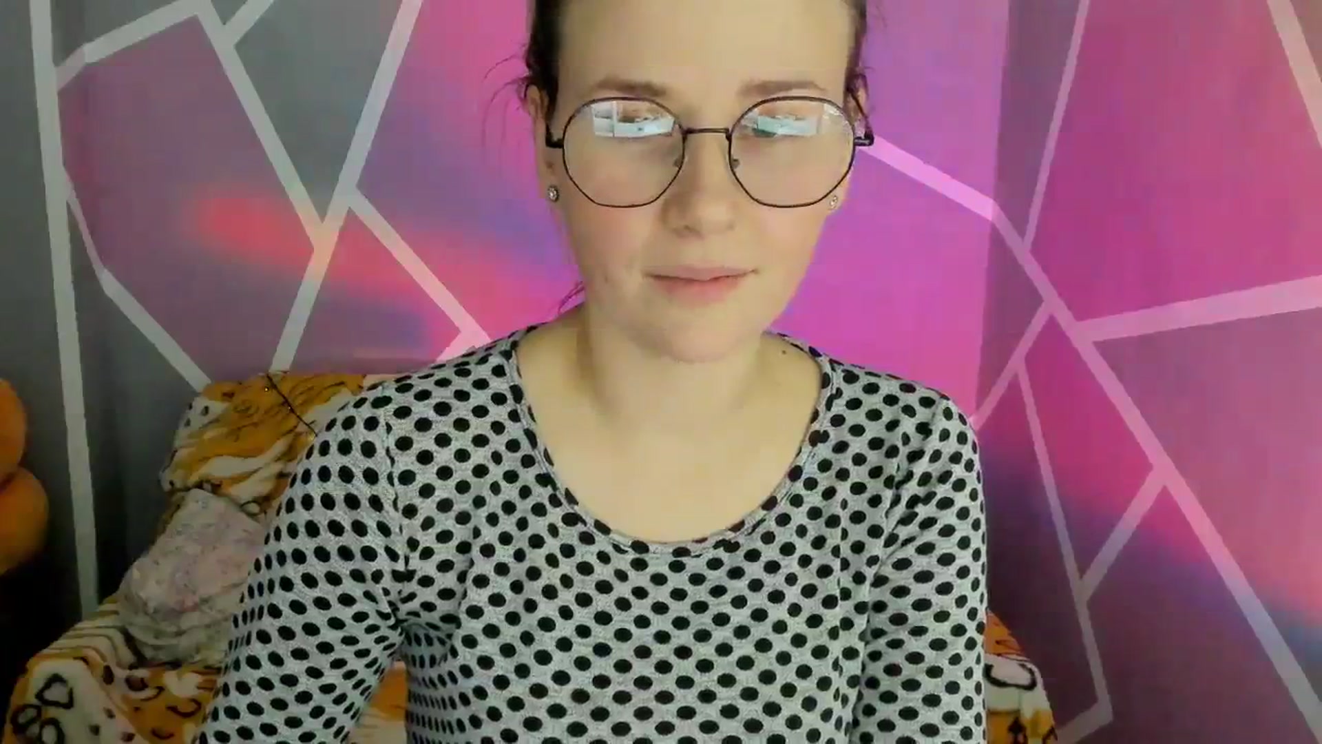 Gallery image thumbnail from Sexy_Ukr's myfreecams stream on, 12/07/2023, 17:20 image 16 of 20