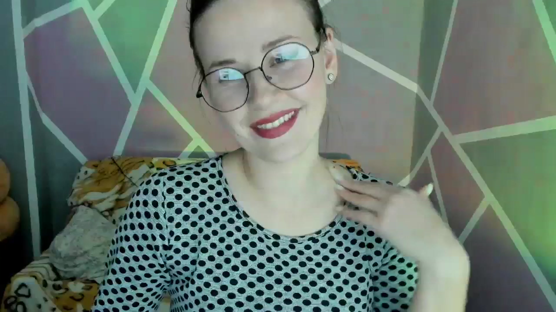 Gallery image thumbnail from Sexy_Ukr's myfreecams stream on, 12/07/2023, 19:42 image 13 of 20