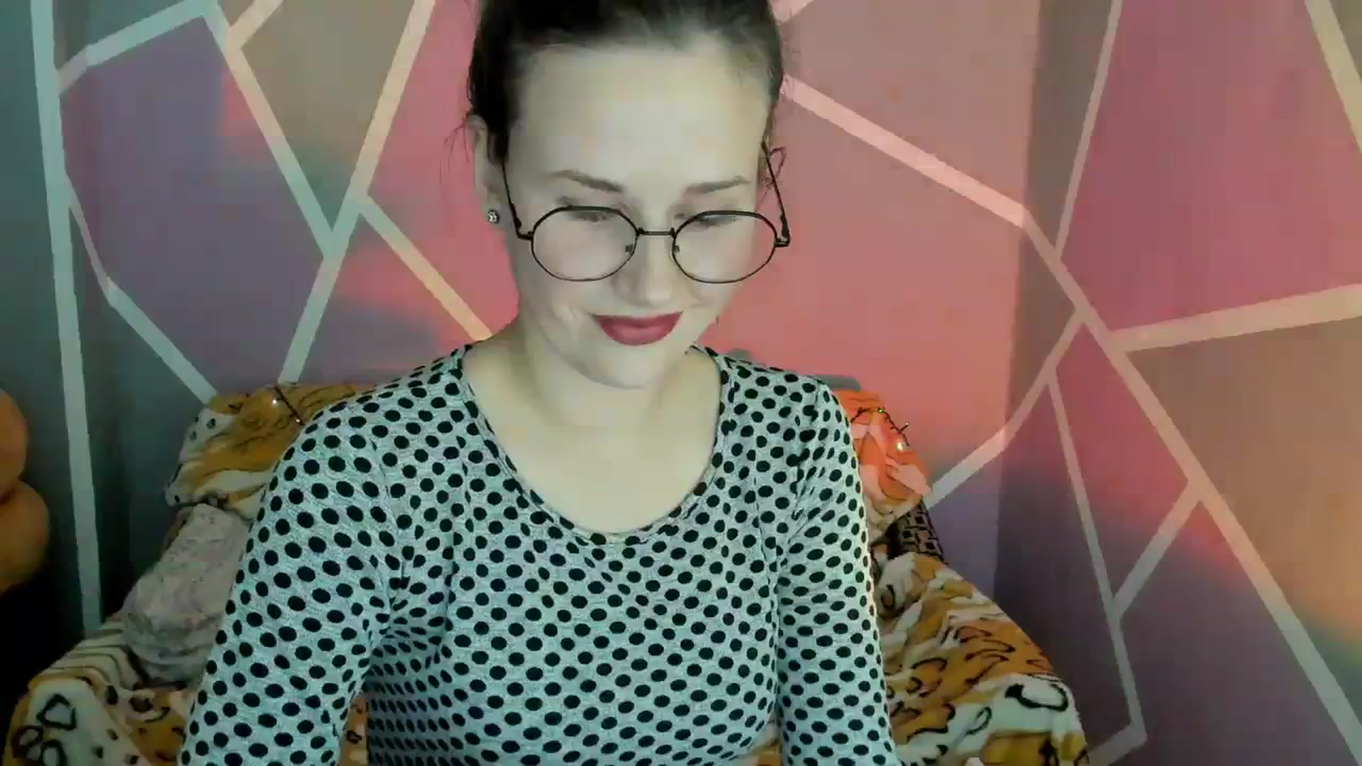 Gallery image thumbnail from Sexy_Ukr's myfreecams stream on, 12/07/2023, 19:42 image 4 of 20