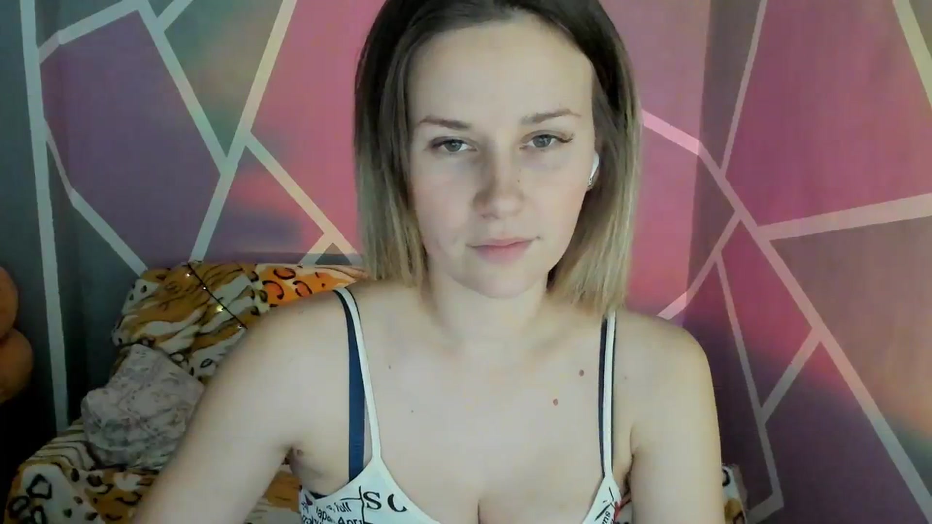 Gallery image thumbnail from Sexy_Ukr's myfreecams stream on, 12/08/2023, 16:34 image 10 of 20