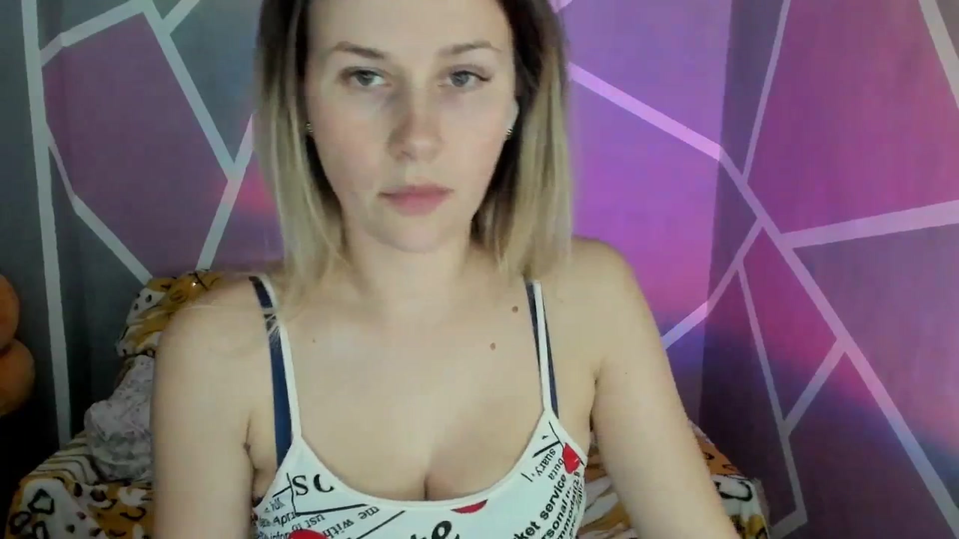Gallery image thumbnail from Sexy_Ukr's myfreecams stream on, 12/08/2023, 17:53 image 8 of 20
