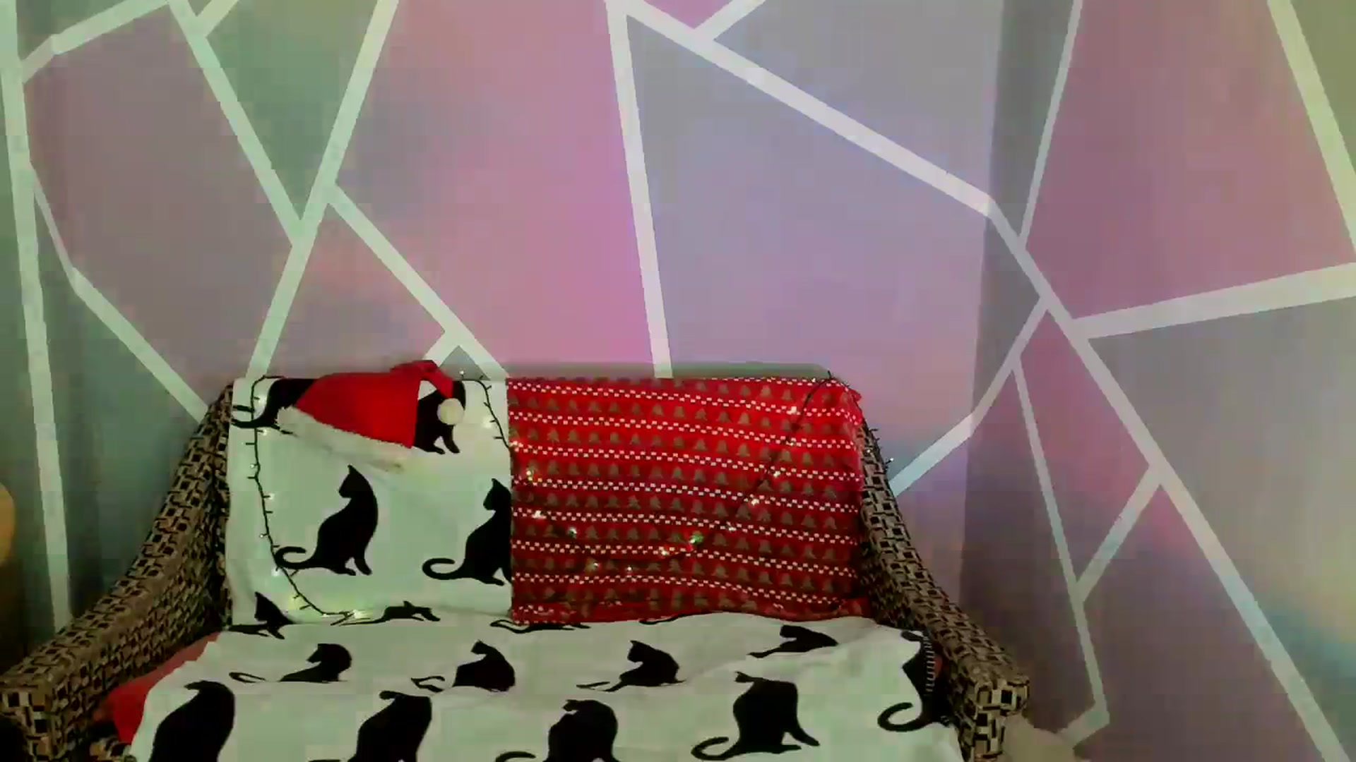 Gallery image thumbnail from Sexy_Ukr's myfreecams stream on, 12/12/2023, 17:16 image 16 of 20