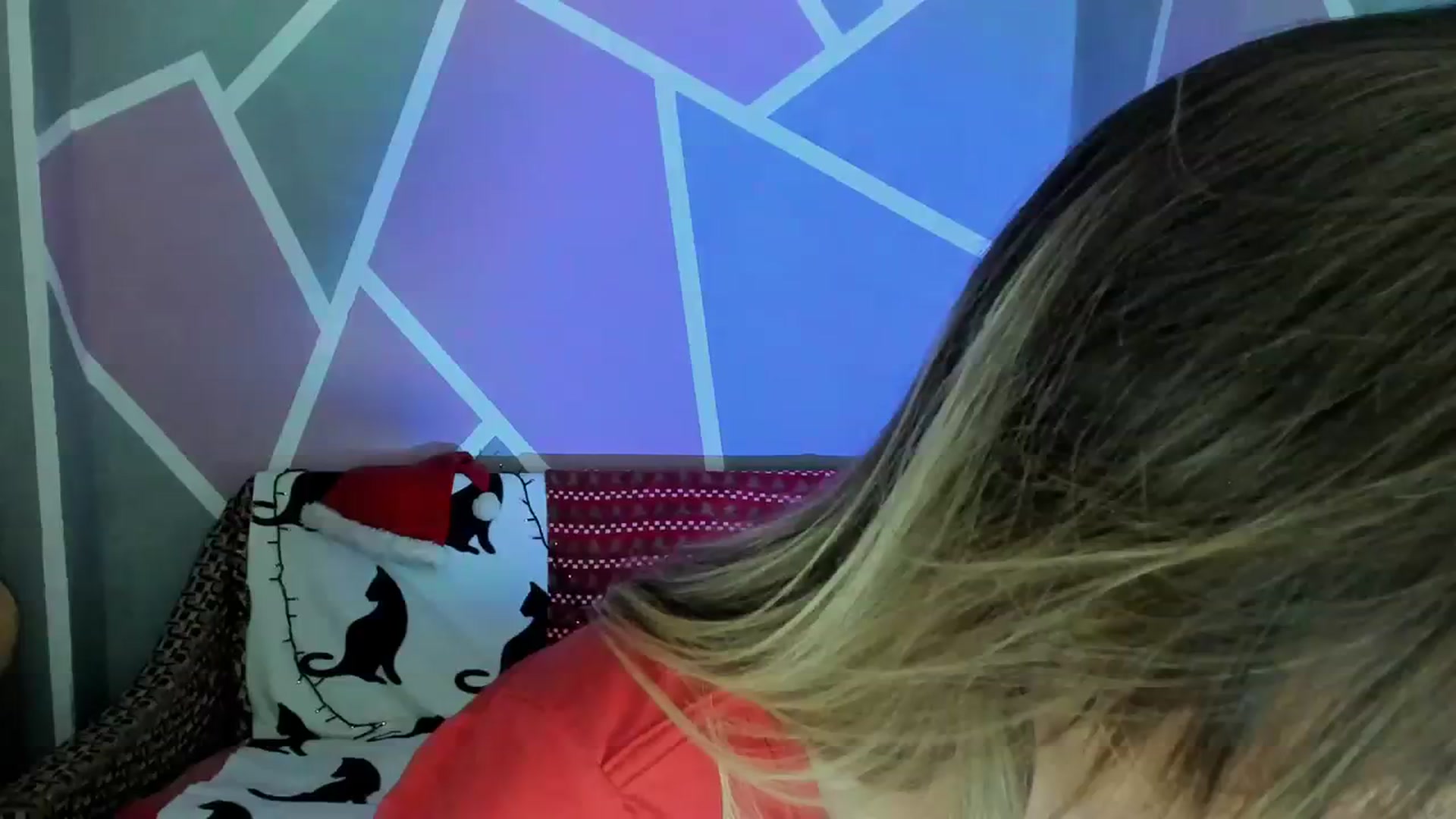 Gallery image thumbnail from Sexy_Ukr's myfreecams stream on, 12/13/2023, 17:54 image 4 of 20