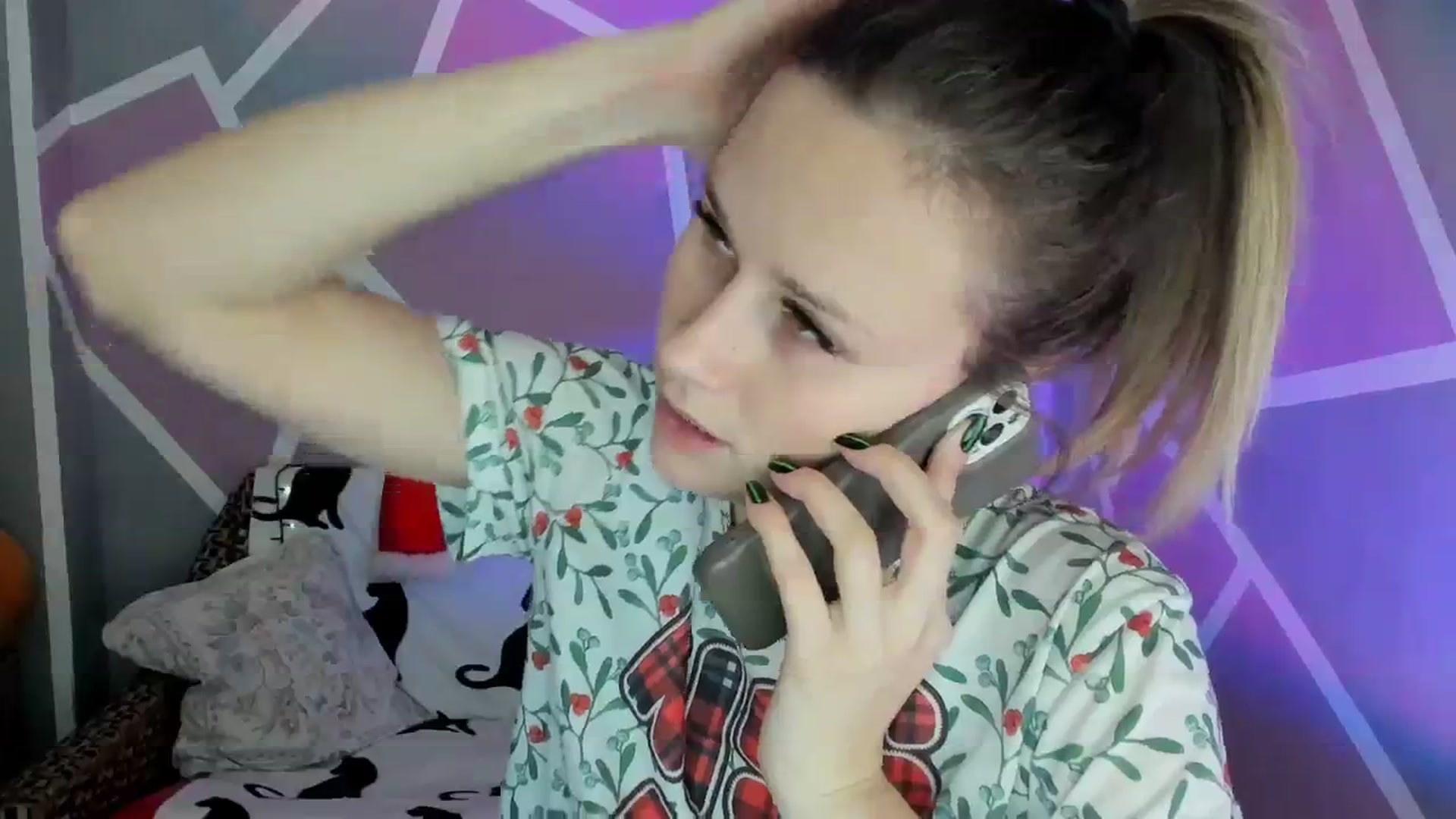 Gallery image thumbnail from Sexy_Ukr's myfreecams stream on, 12/15/2023, 16:41 image 7 of 20