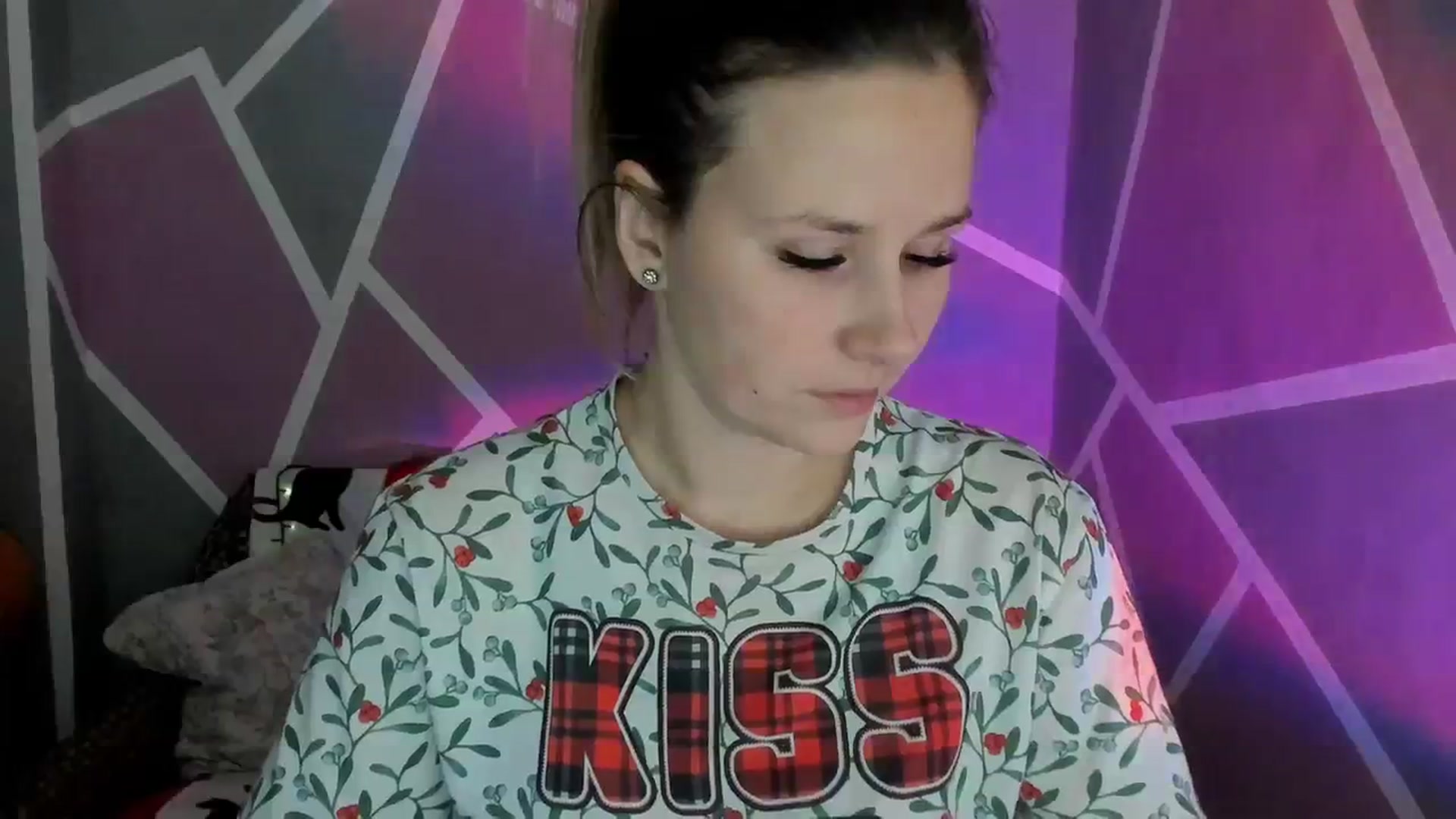 Gallery image thumbnail from Sexy_Ukr's myfreecams stream on, 12/15/2023, 16:41 image 17 of 20