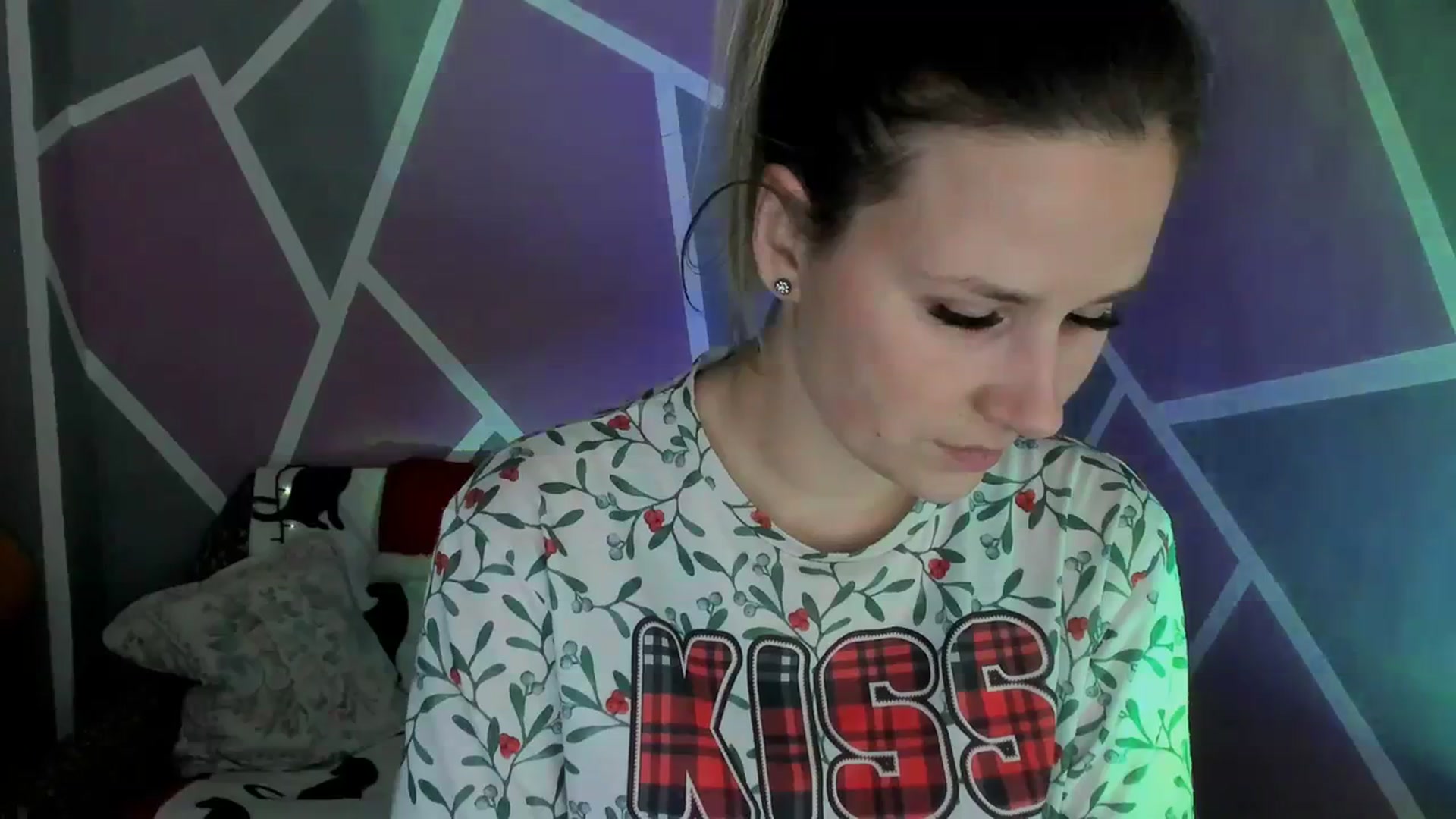 Gallery image thumbnail from Sexy_Ukr's myfreecams stream on, 12/15/2023, 16:41 image 11 of 20