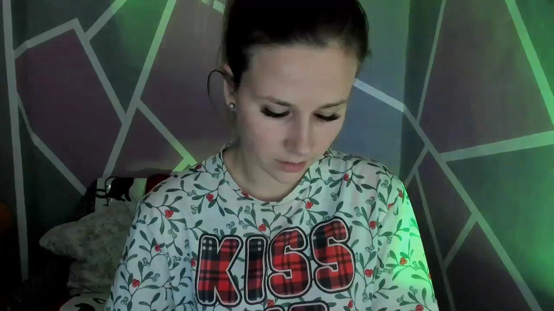 Gallery image thumbnail from Sexy_Ukr's myfreecams stream on, 12/15/2023, 16:41 image 16 of 20