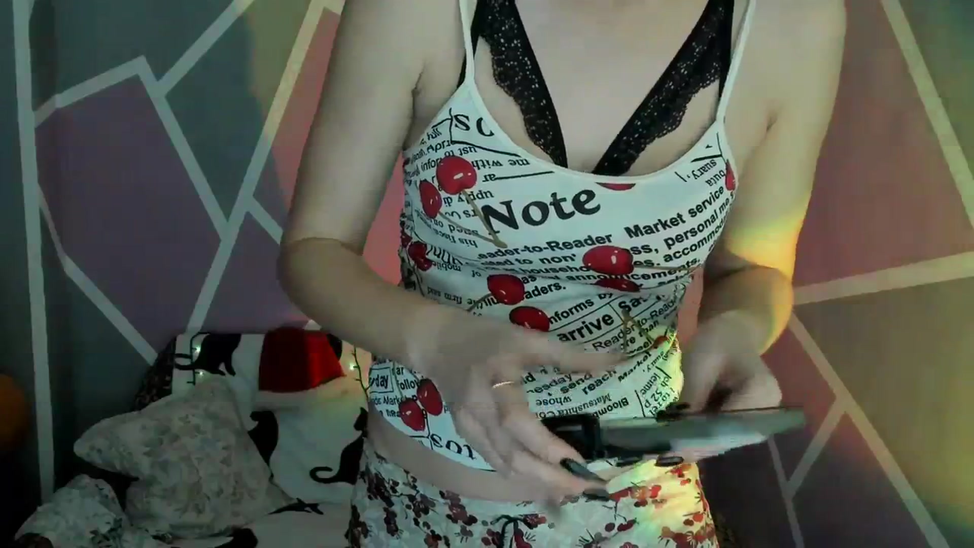Gallery image thumbnail from Sexy_Ukr's myfreecams stream on, 12/15/2023, 18:26 image 17 of 20