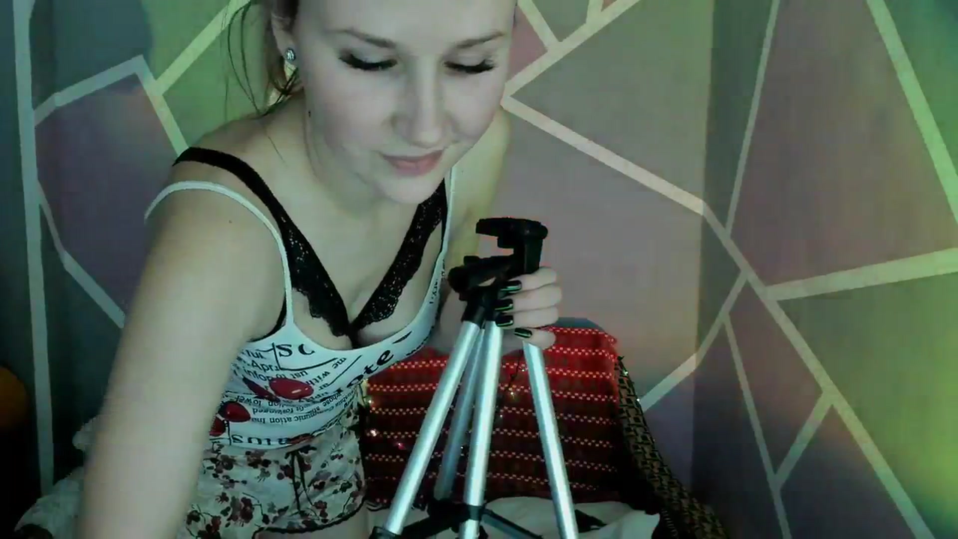 Gallery image thumbnail from Sexy_Ukr's myfreecams stream on, 12/15/2023, 18:26 image 18 of 20