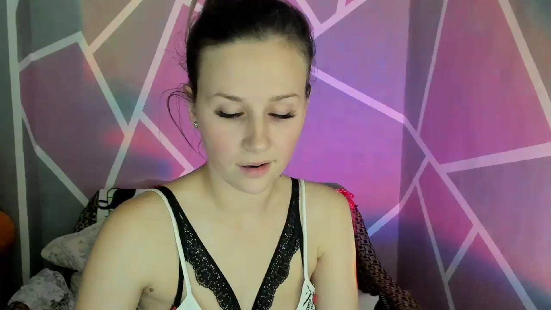 Gallery image thumbnail from Sexy_Ukr's myfreecams stream on, 12/15/2023, 18:26 image 9 of 20