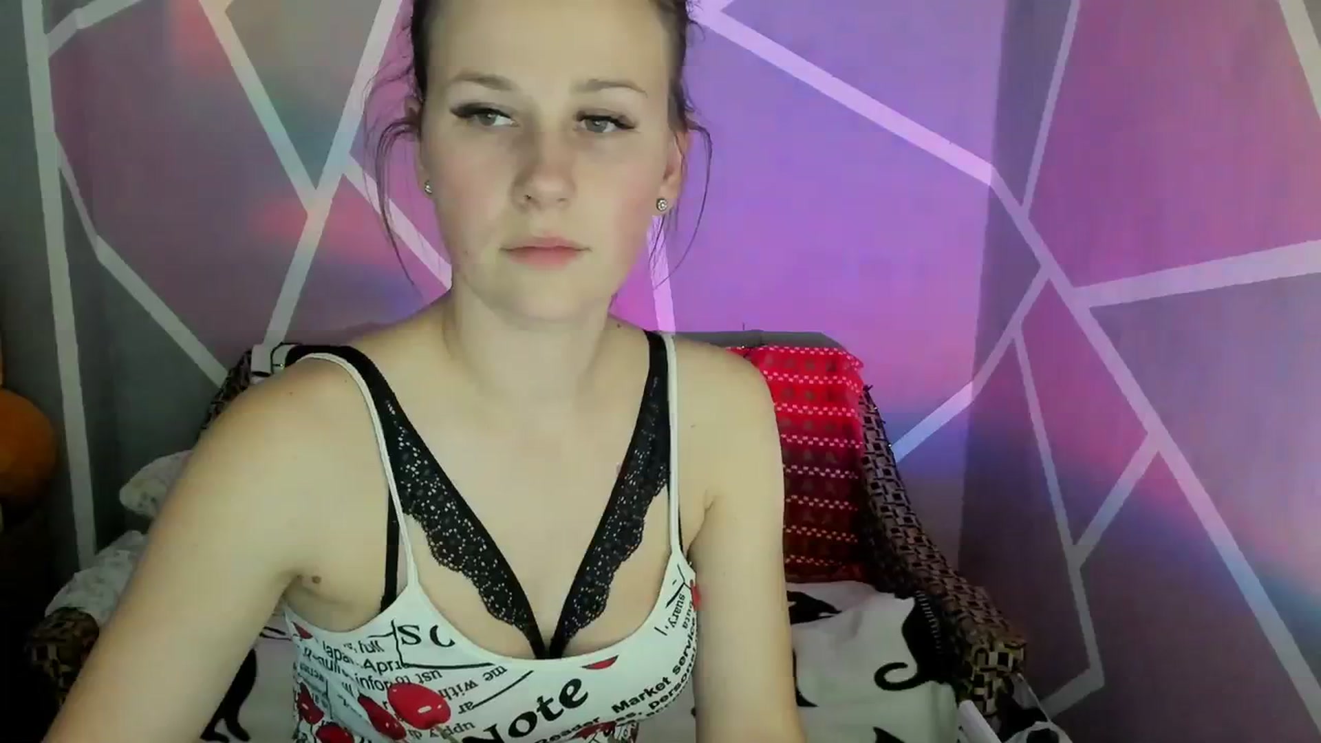 Gallery image thumbnail from Sexy_Ukr's myfreecams stream on, 12/15/2023, 19:16 image 3 of 20