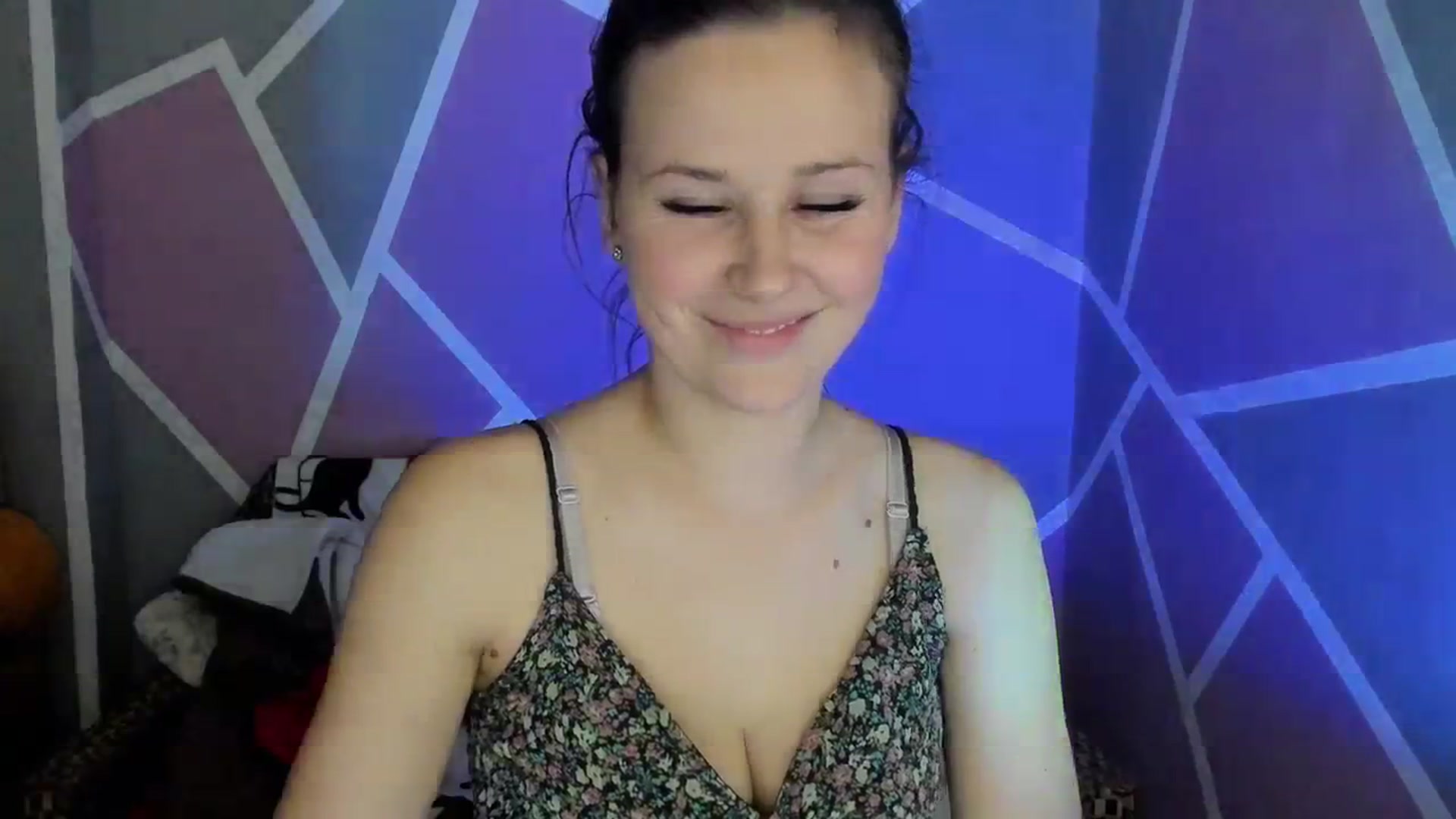Gallery image thumbnail from Sexy_Ukr's myfreecams stream on, 12/16/2023, 18:53 image 17 of 20