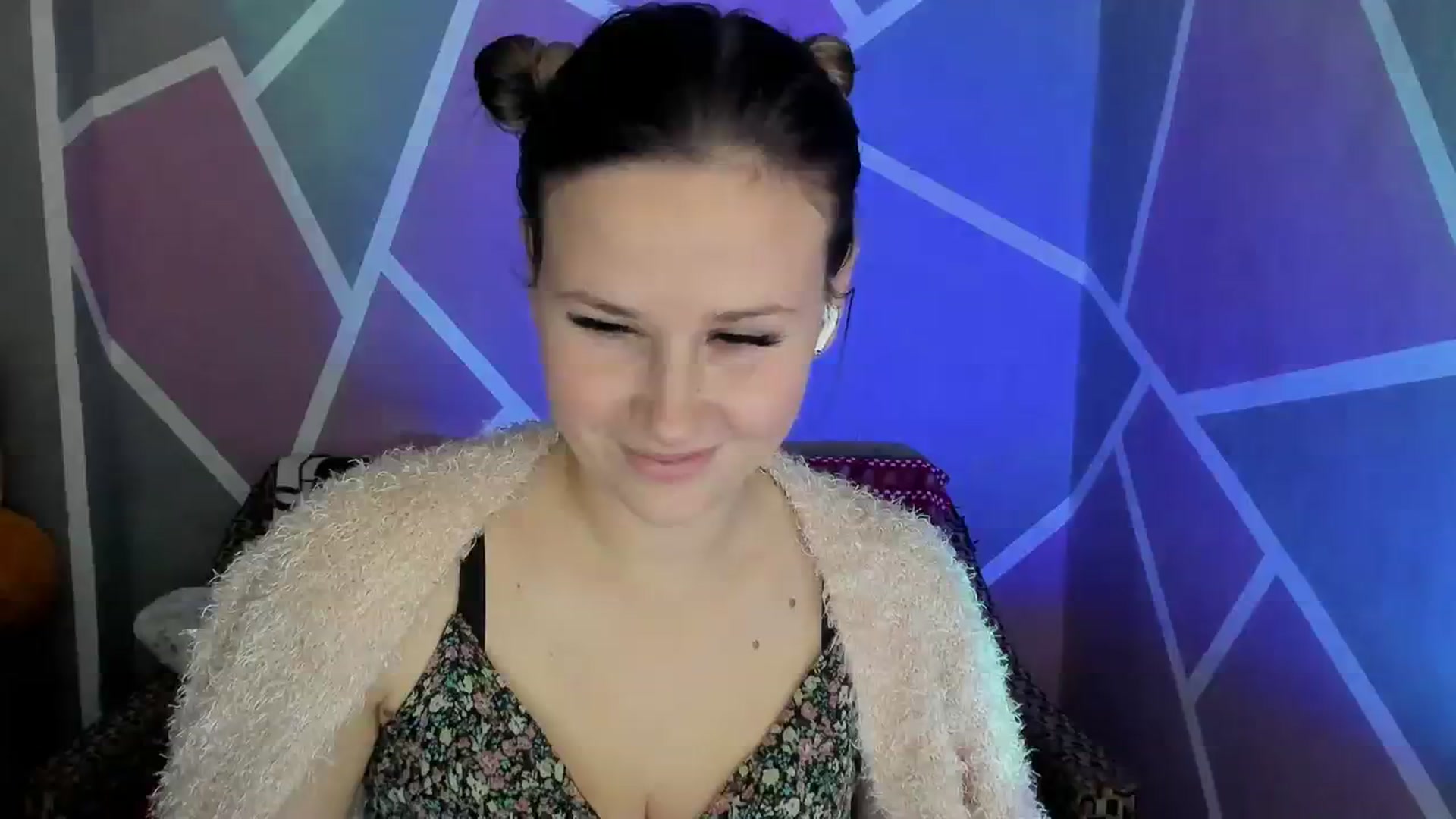 Gallery image thumbnail from Sexy_Ukr's myfreecams stream on, 12/17/2023, 17:38 image 10 of 20