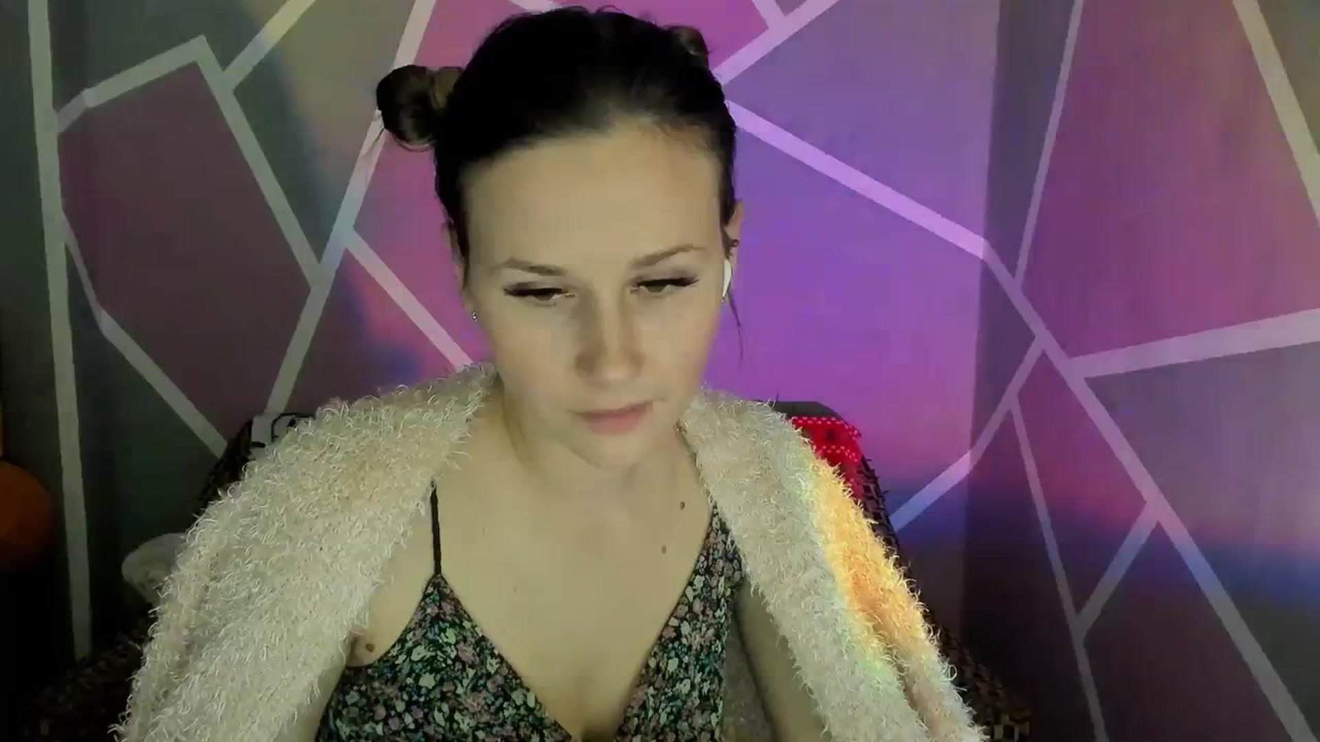 Gallery image thumbnail from Sexy_Ukr's myfreecams stream on, 12/17/2023, 18:56 image 10 of 20