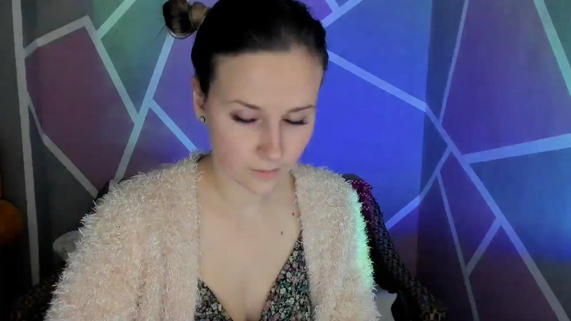 Gallery image thumbnail from Sexy_Ukr's myfreecams stream on, 12/17/2023, 18:56 image 18 of 20
