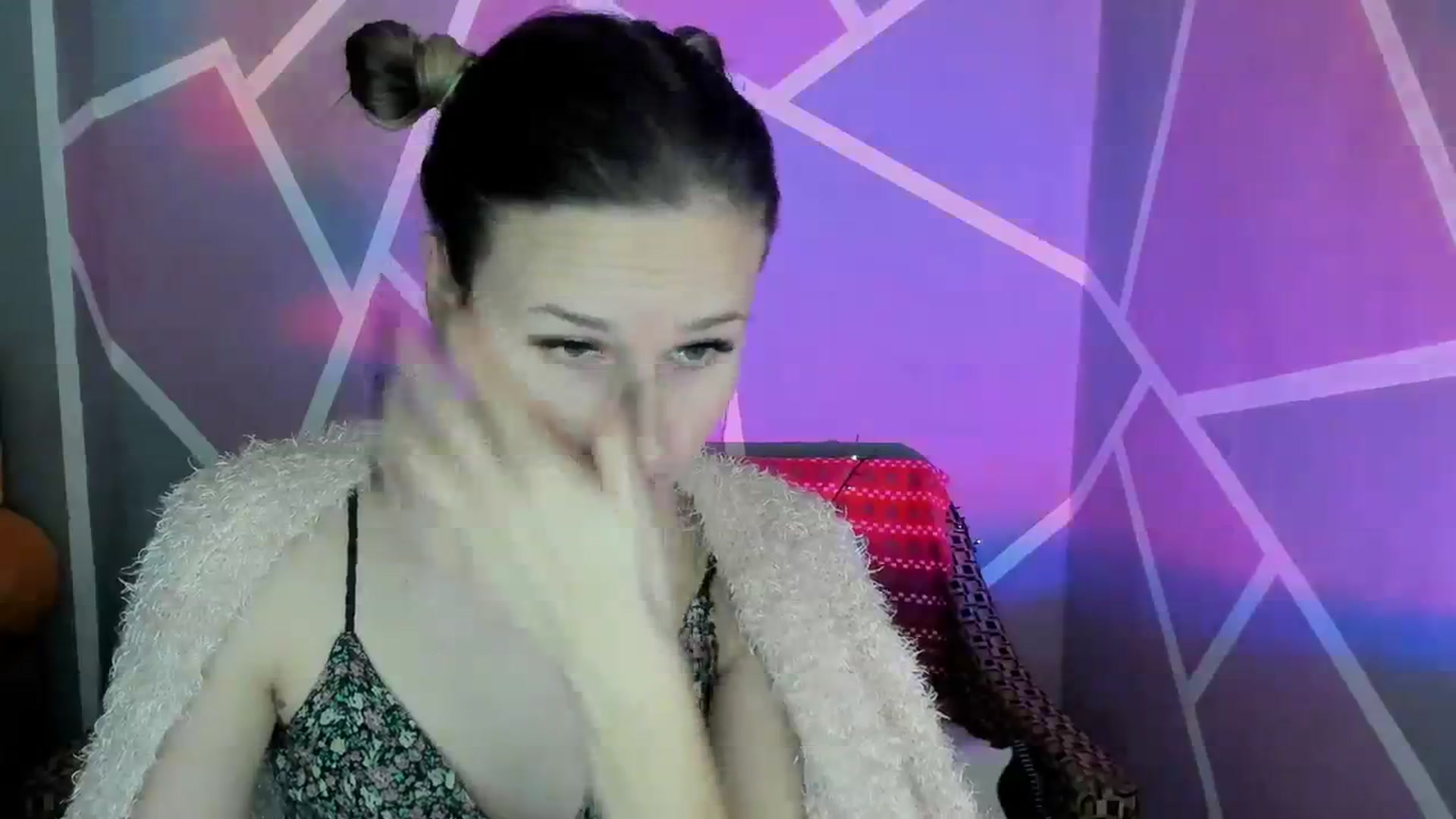 Gallery image thumbnail from Sexy_Ukr's myfreecams stream on, 12/17/2023, 18:56 image 5 of 20