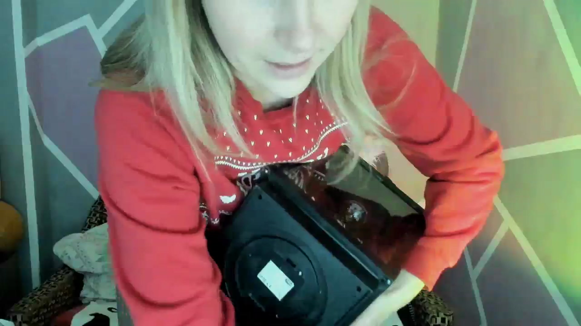 Gallery image thumbnail from Sexy_Ukr's myfreecams stream on, 12/19/2023, 16:00 image 2 of 20