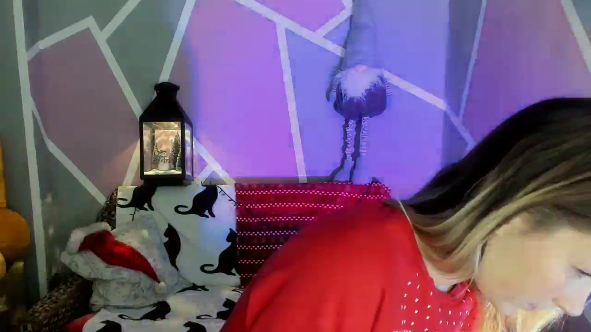 Gallery image thumbnail from Sexy_Ukr's myfreecams stream on, 12/19/2023, 20:00 image 6 of 20